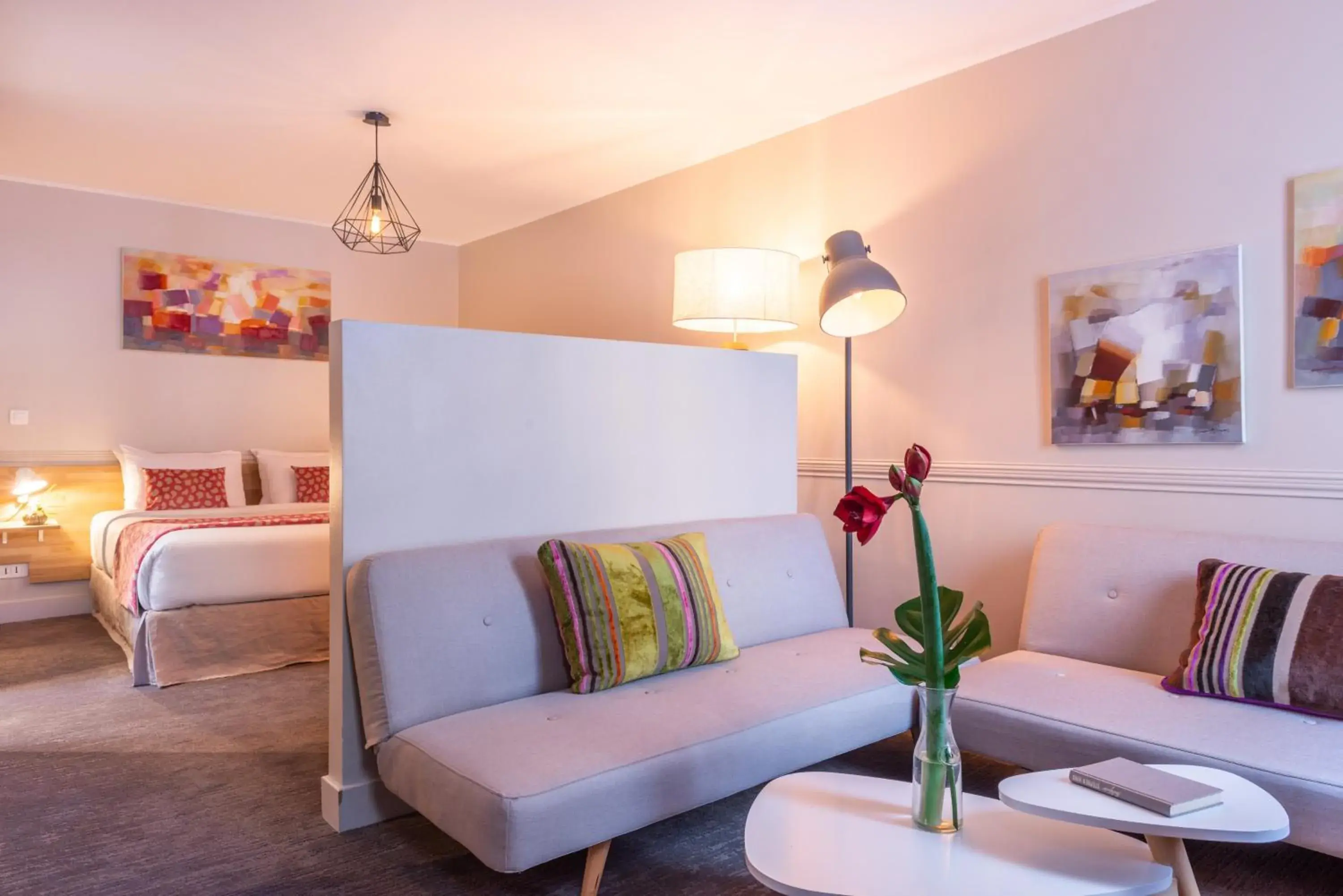 Bed in Hotel 29 Lepic Bed in Hotel 29 Lepic