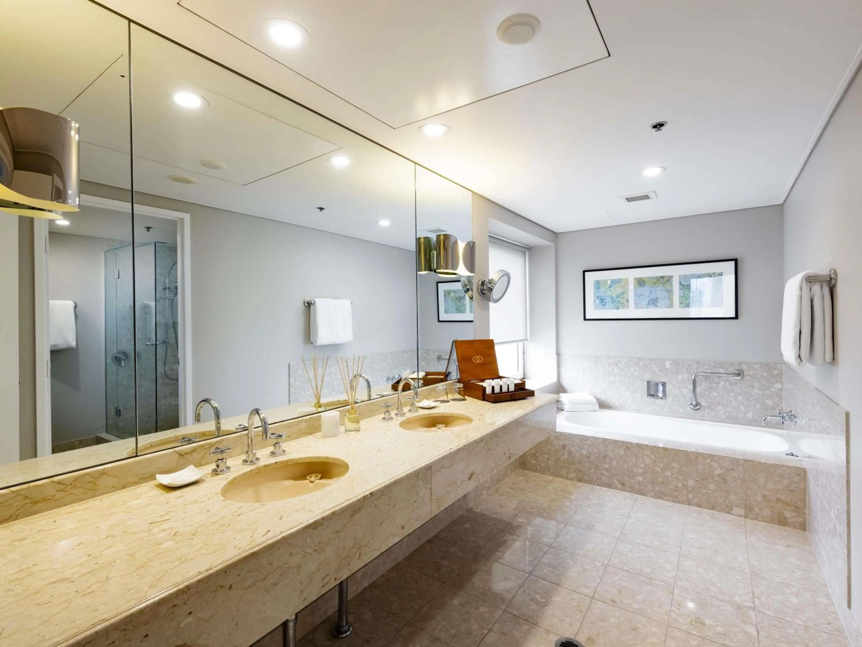 Photo of the whole room in Sofitel Brisbane Central