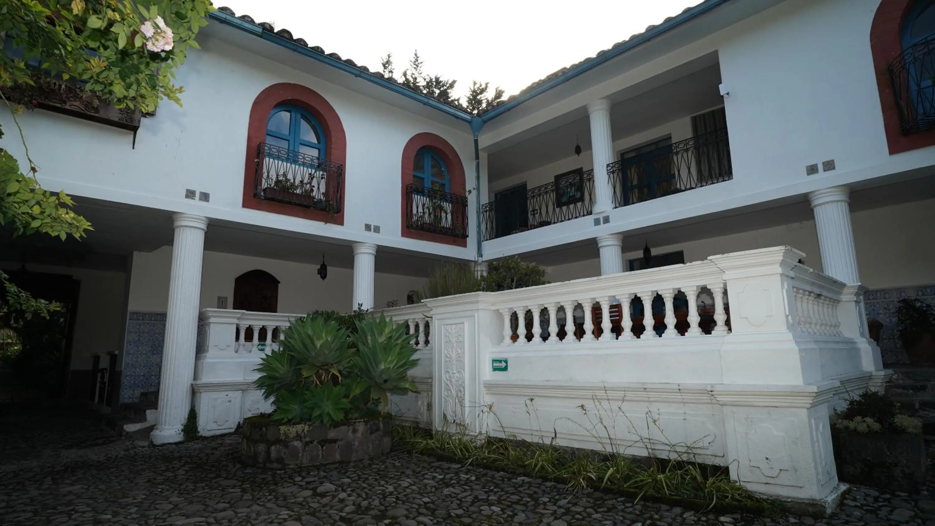 Lounge or bar in Hacienda Cusin