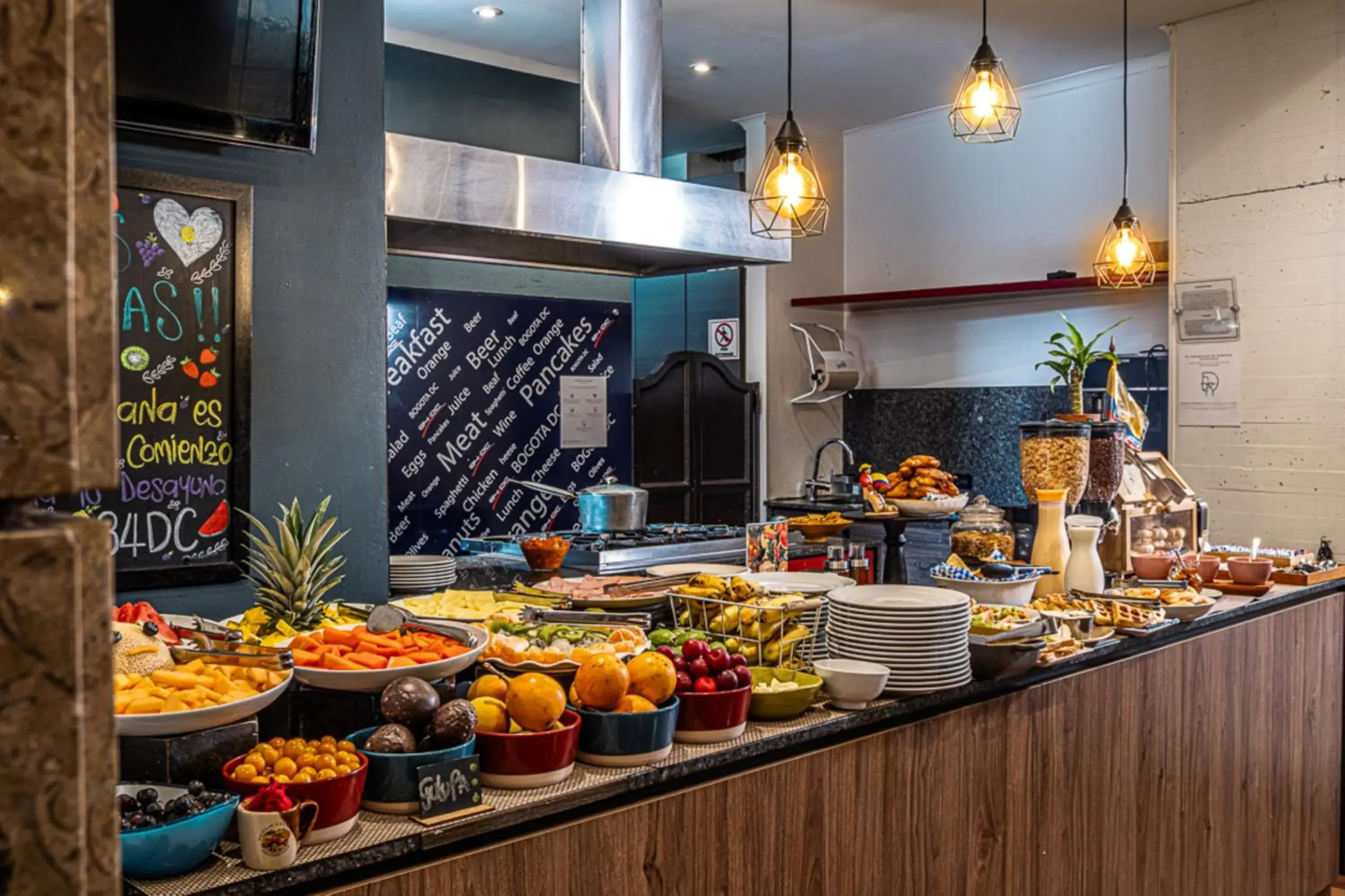 Buffet breakfast in 84 DC Bogotá By OxoHotel Buffet breakfast in 84 DC Bogotá By OxoHotel