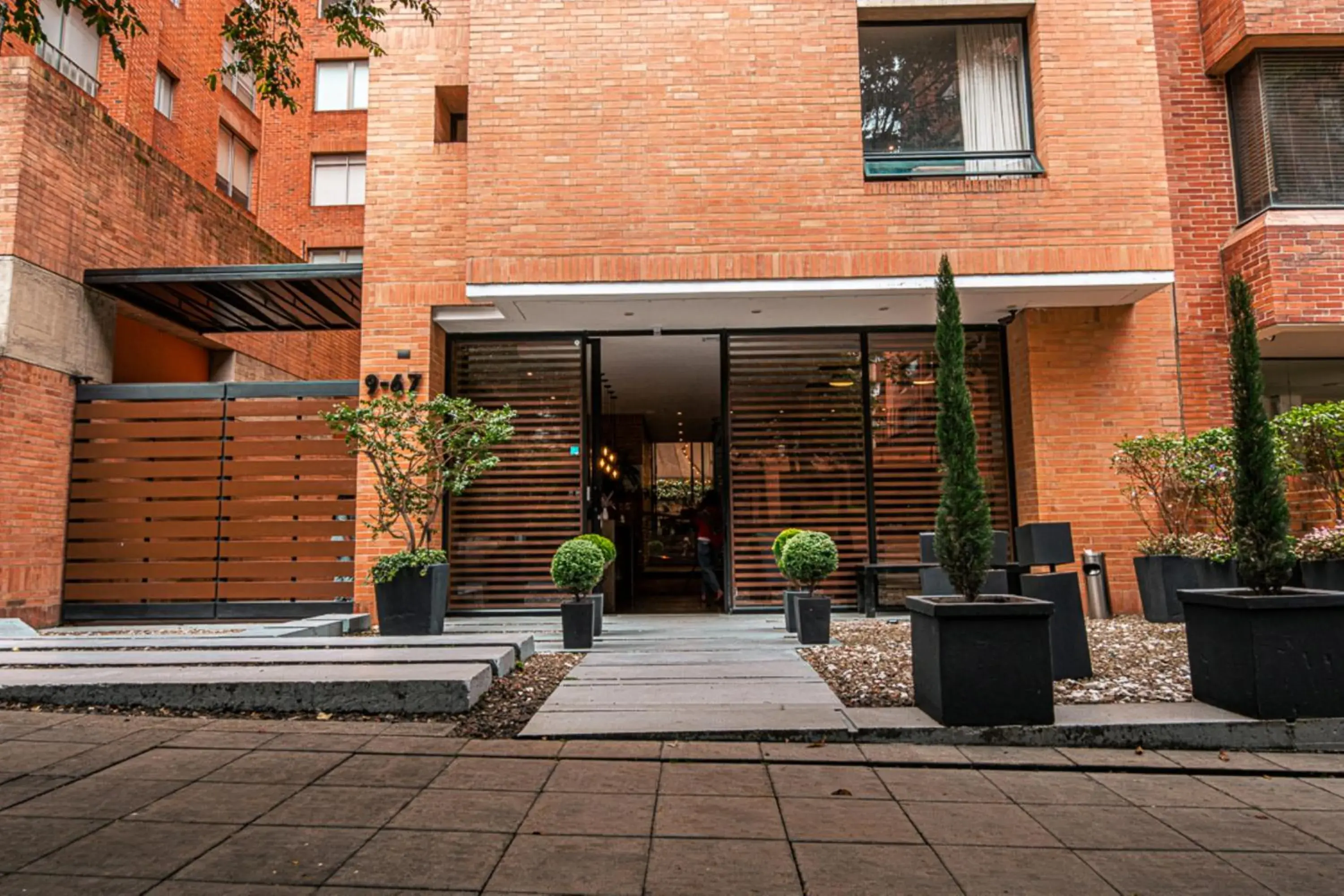 Facade/entrance in 84 DC Bogotá By OxoHotel Facade/entrance in 84 DC Bogotá By OxoHotel