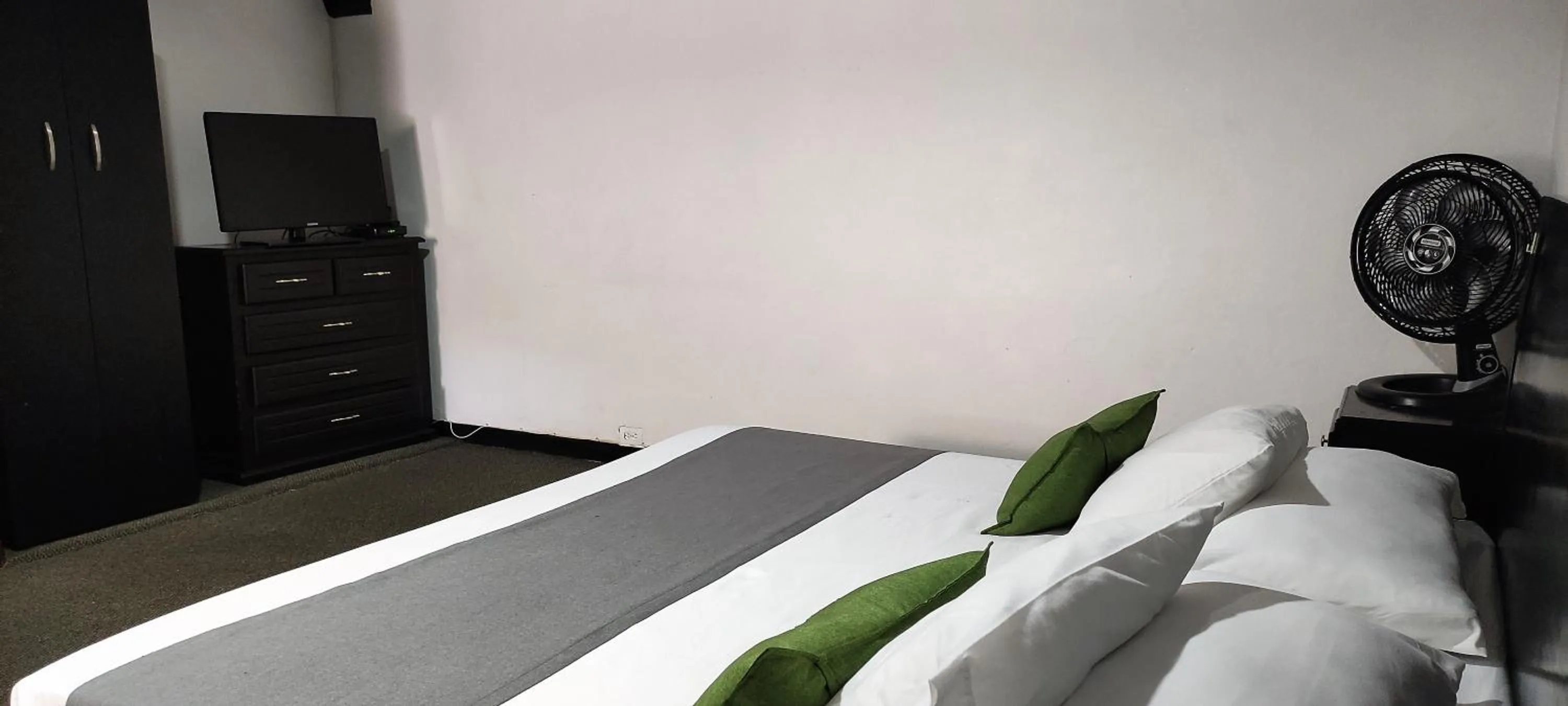 Photo of the whole room, Bed in Hotel Premium Real