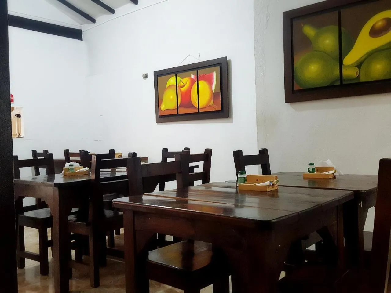 Restaurant/places to eat in Hotel Premium Real