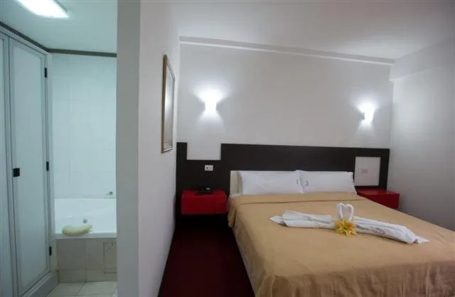 Toilet, Bed in Nuevo Mundo