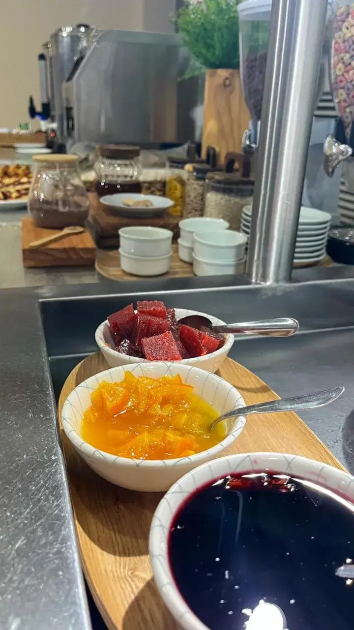 Breakfast in Nuevo Mundo Breakfast in Nuevo Mundo