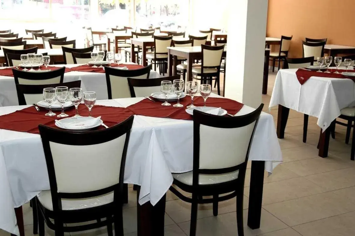 Restaurant/places to eat in Nuevo Mundo Restaurant/places to eat in Nuevo Mundo