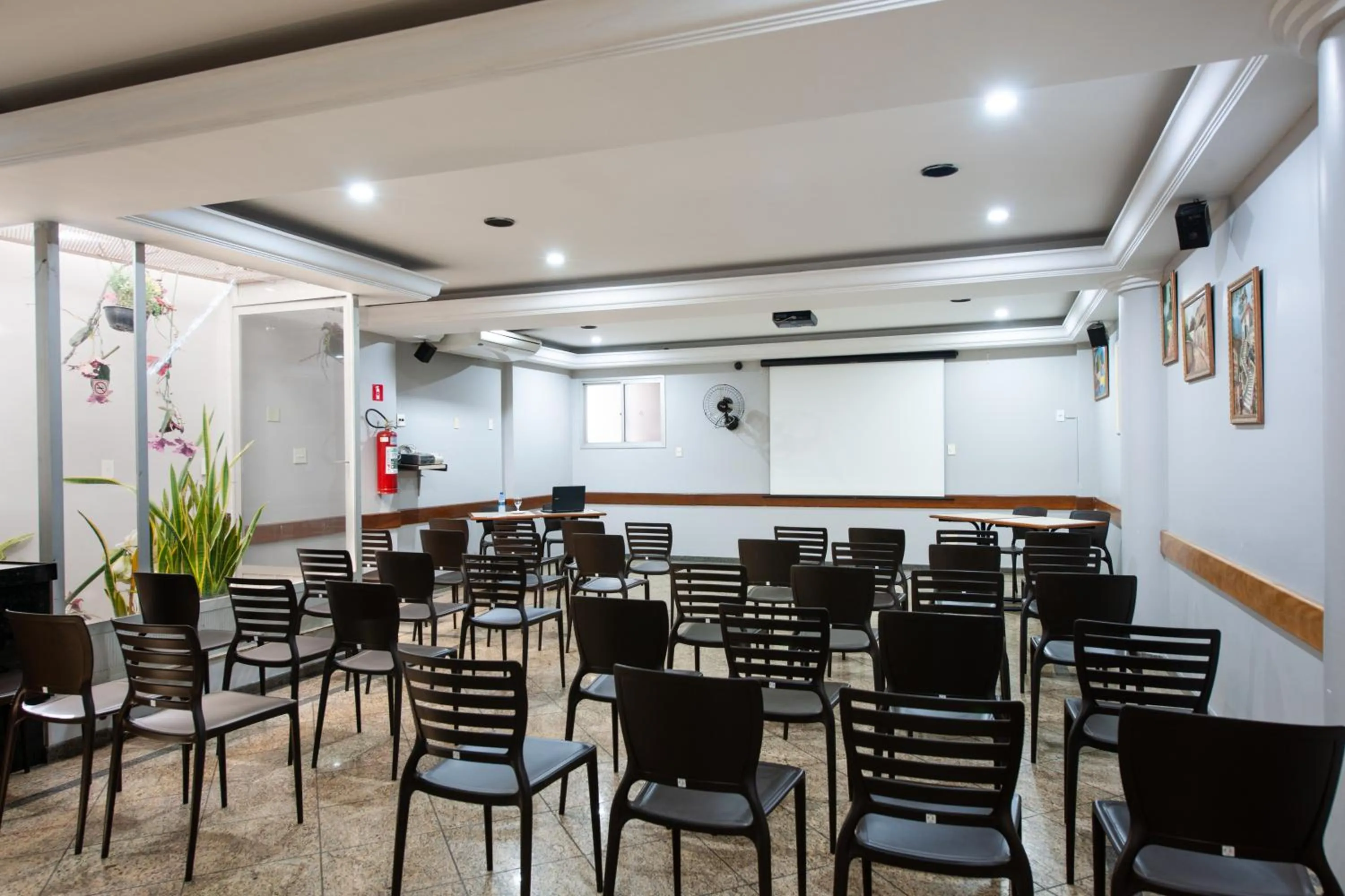 Banquet/Function facilities in Hotel Pouso Alegre