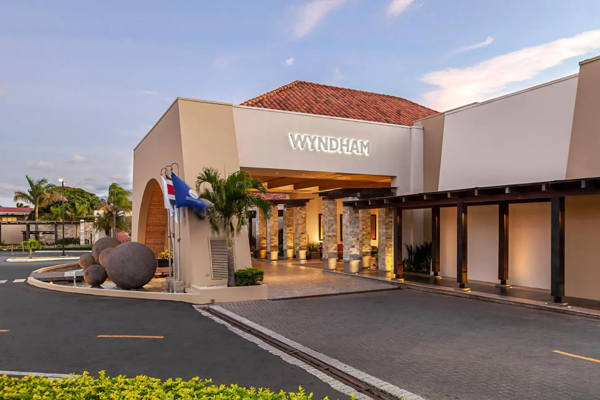 Property building in Wyndham San Jose Herradura Property building in Wyndham San Jose Herradura