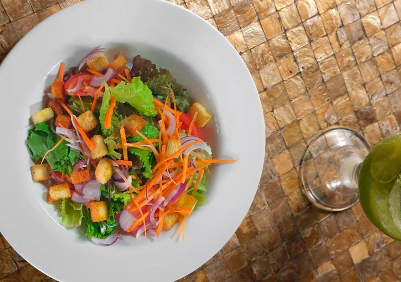 Restaurant/places to eat in Wyndham San Jose Herradura