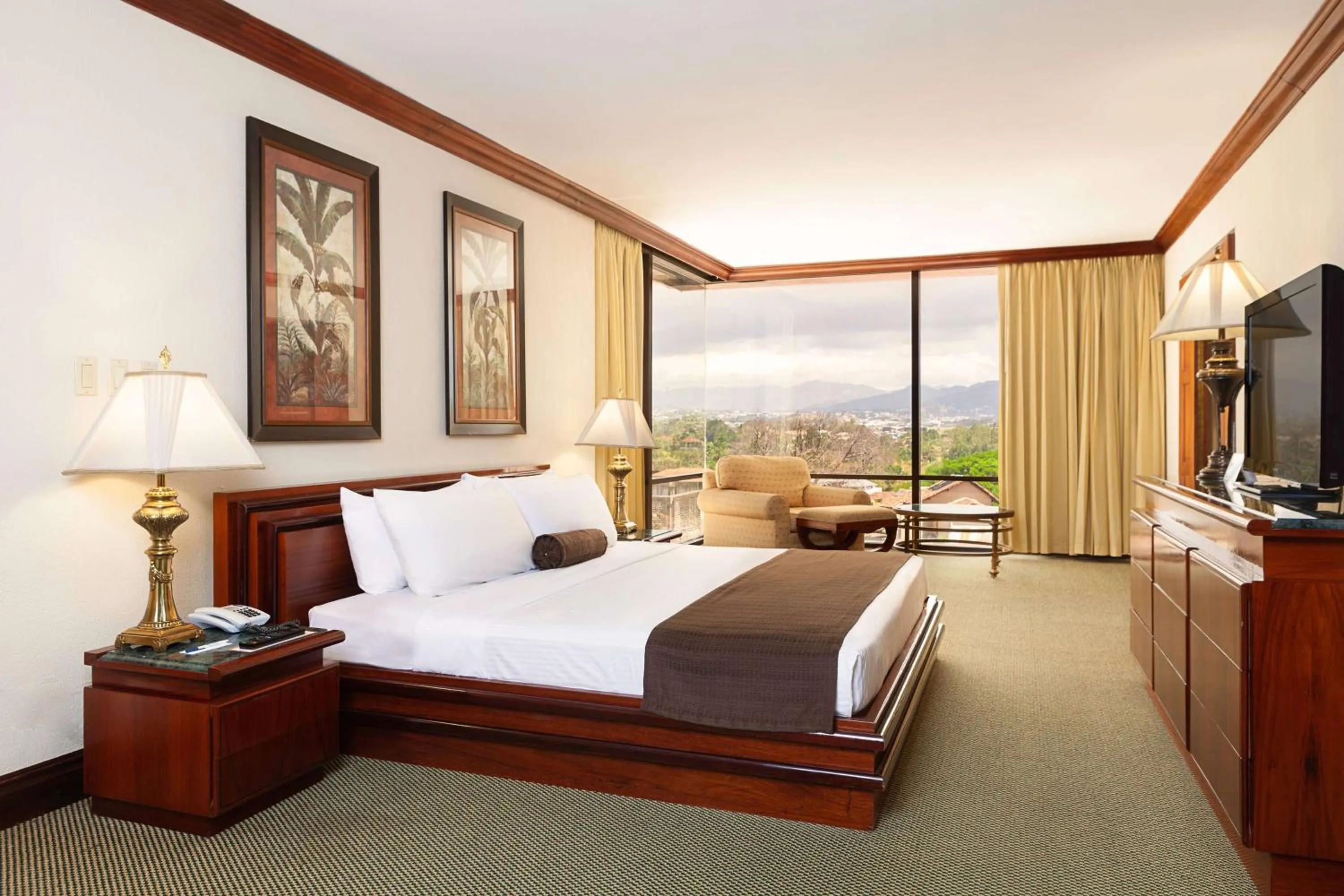 Photo of the whole room, Bed in Wyndham San Jose Herradura