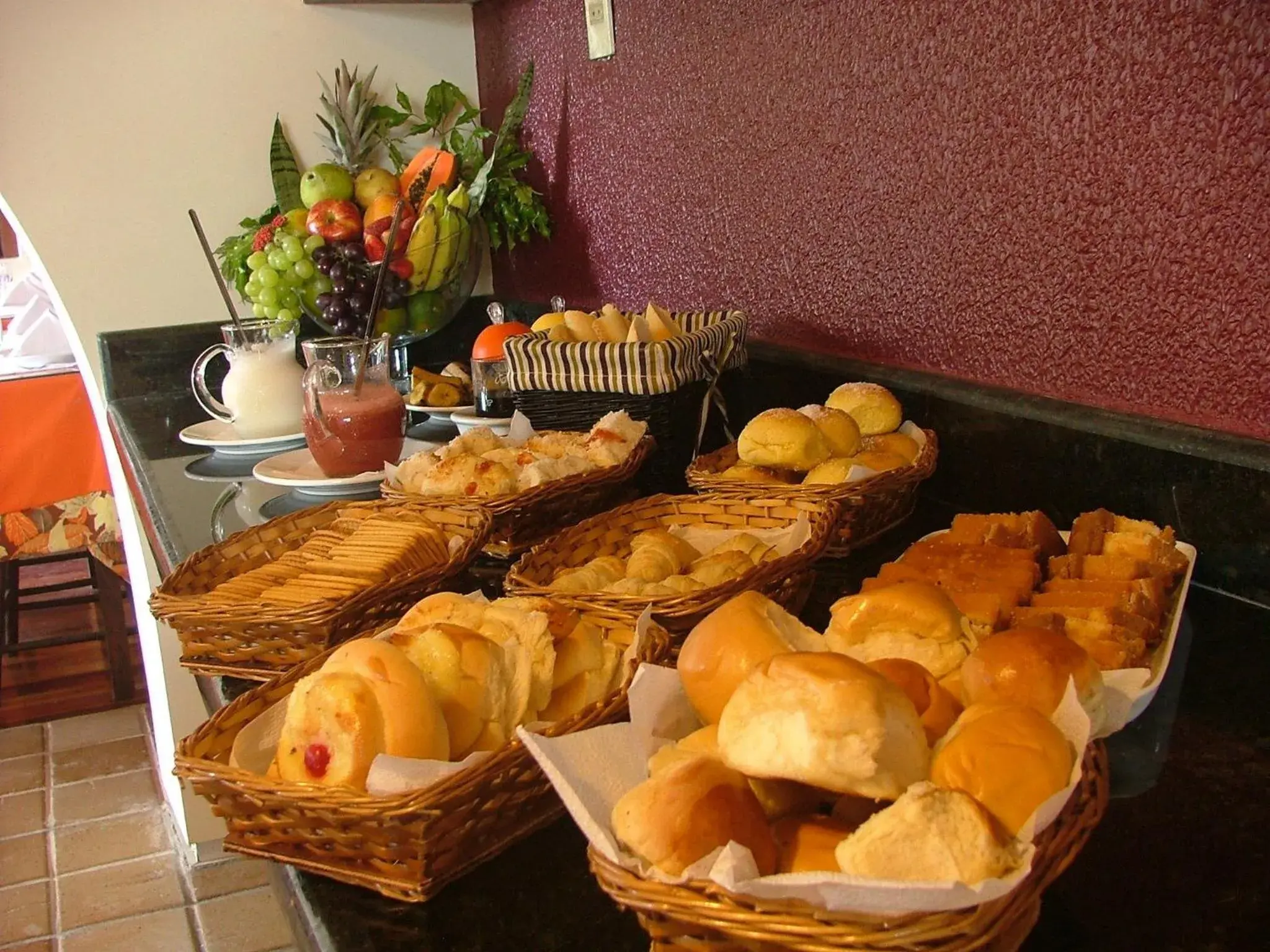 Restaurant/places to eat in Hotel Três Palmeiras Restaurant/places to eat in Hotel Três Palmeiras