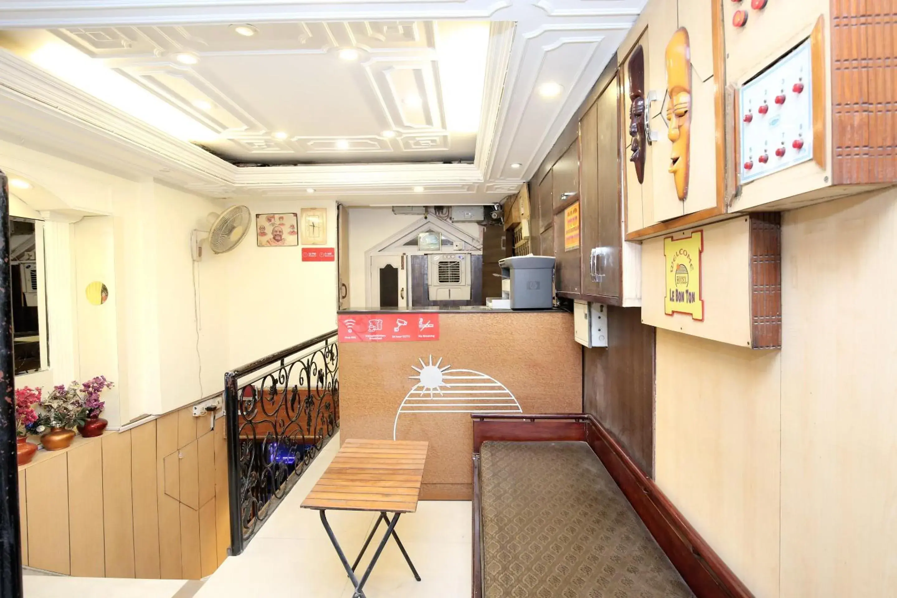 Lobby or reception in Hotel O Le Bon Ton Lobby or reception in Hotel O Le Bon Ton