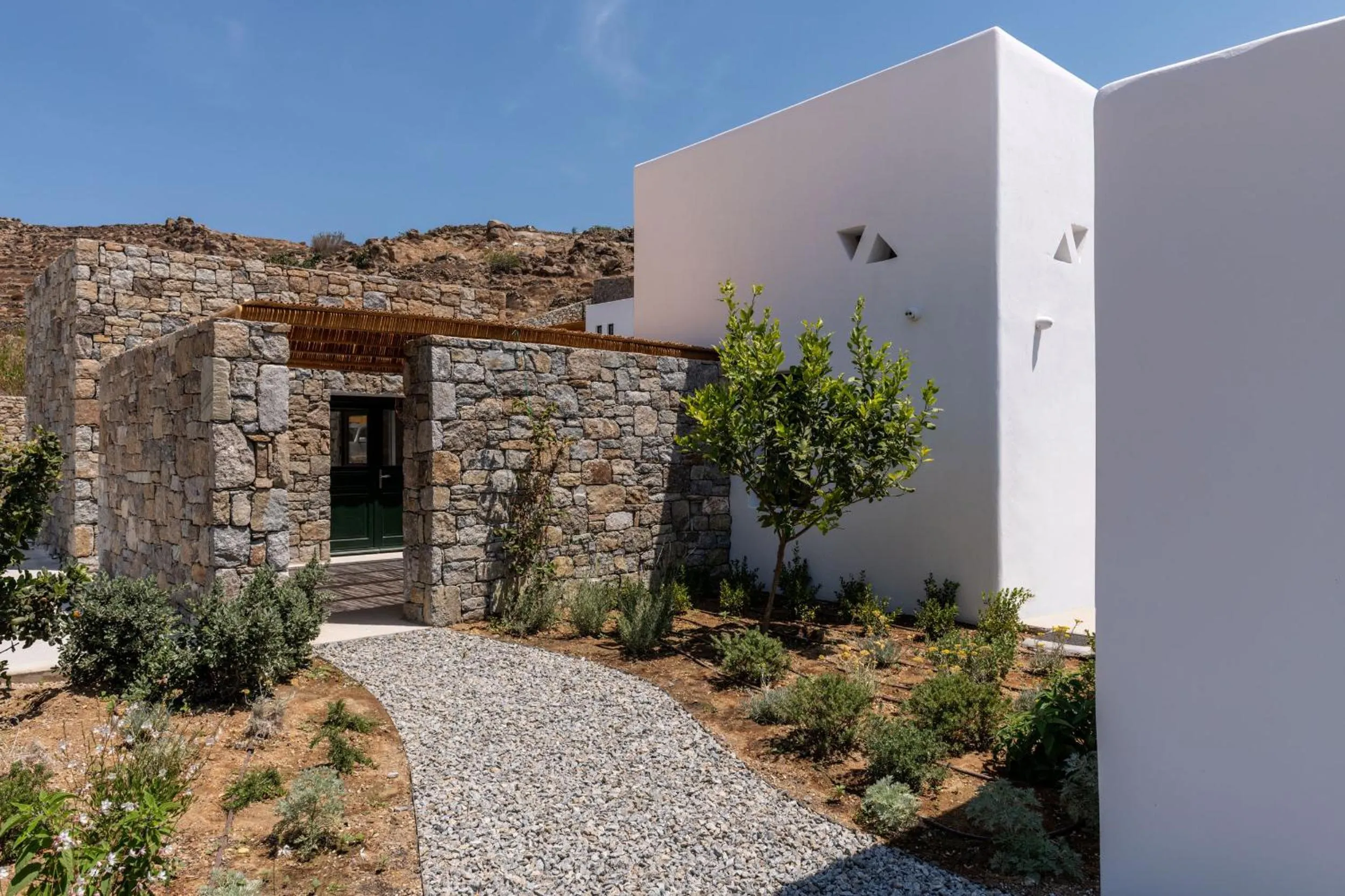 Property building in Mykonos Drops