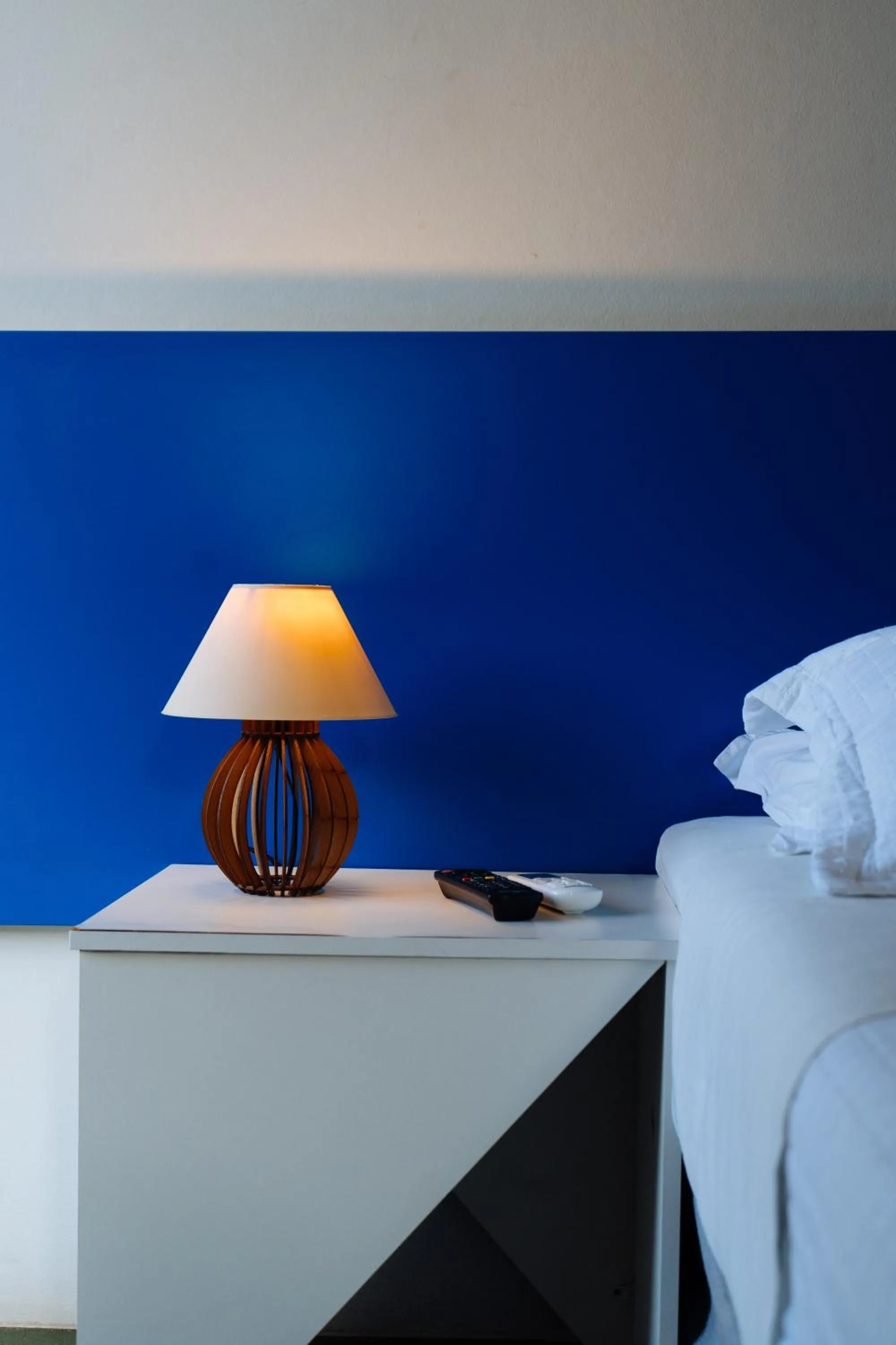 Bedroom, Bed in Cris Hotel