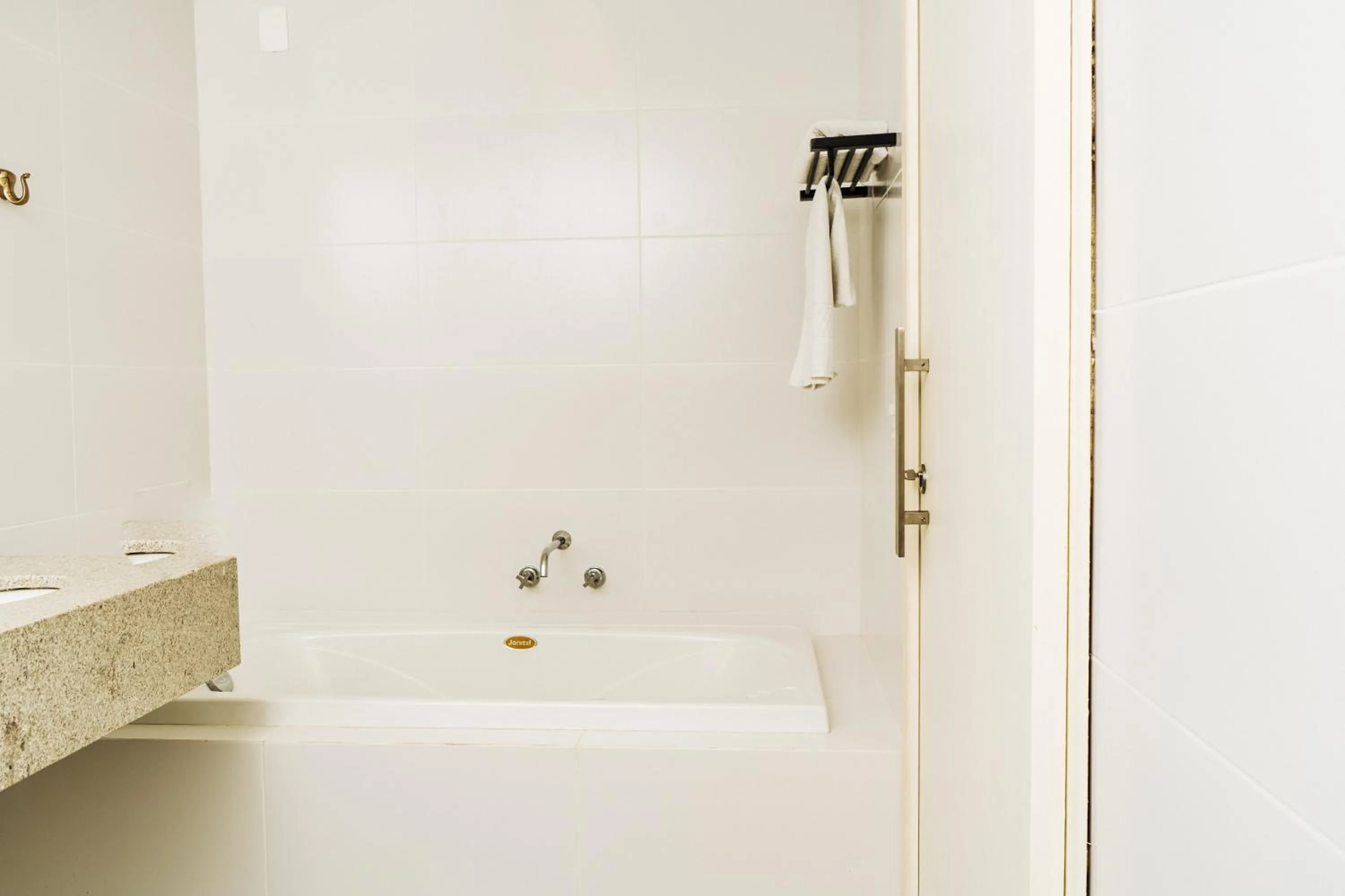 Bathroom in Cris Hotel