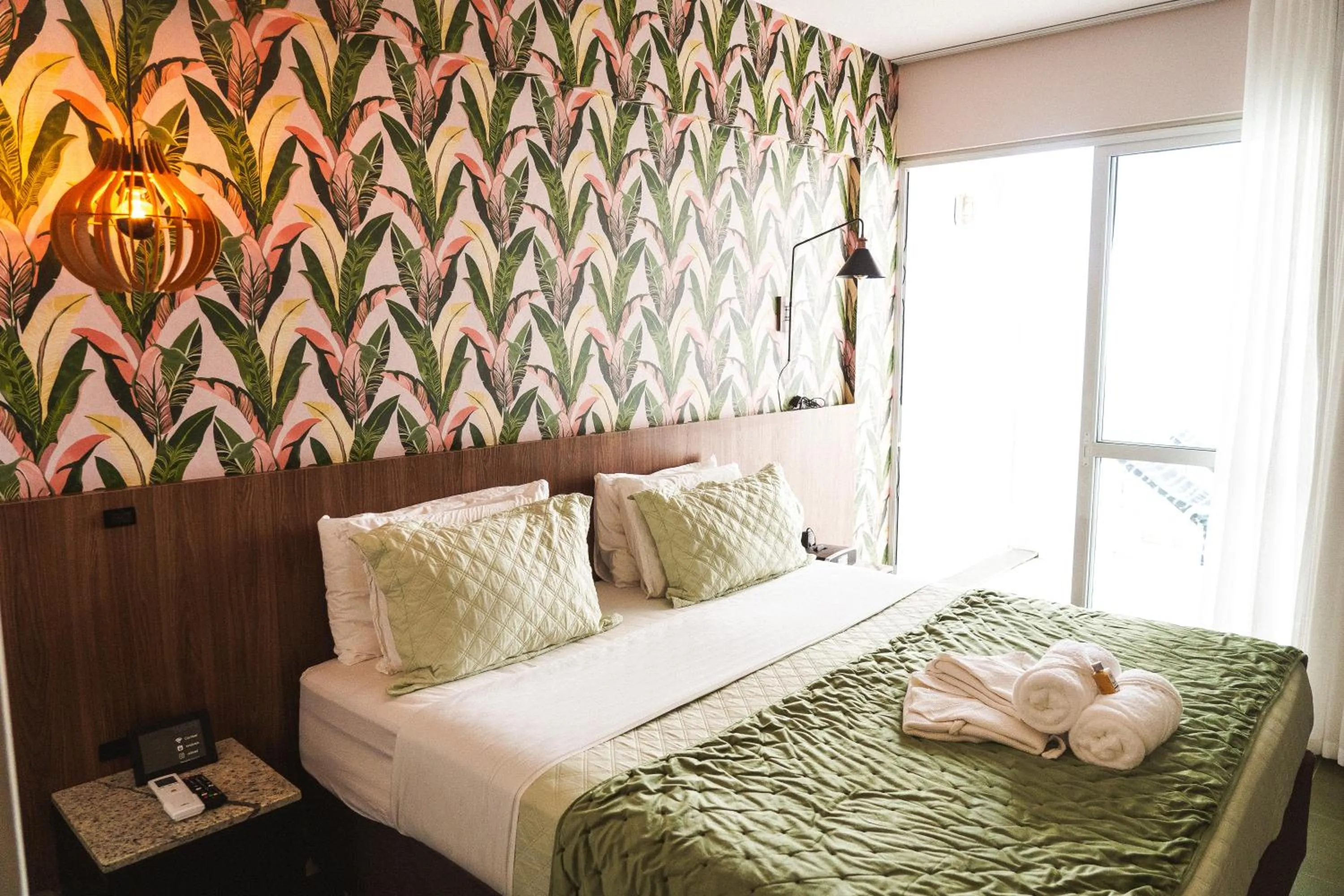 Photo of the whole room, Bed in Cris Hotel