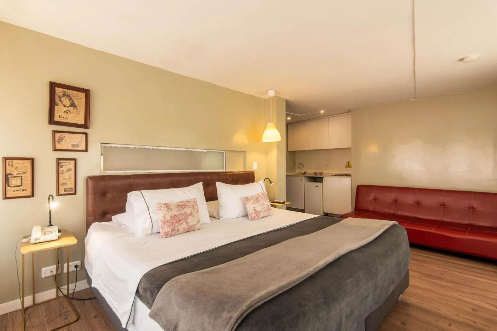 Bedroom, Bed in Hotel Living 55