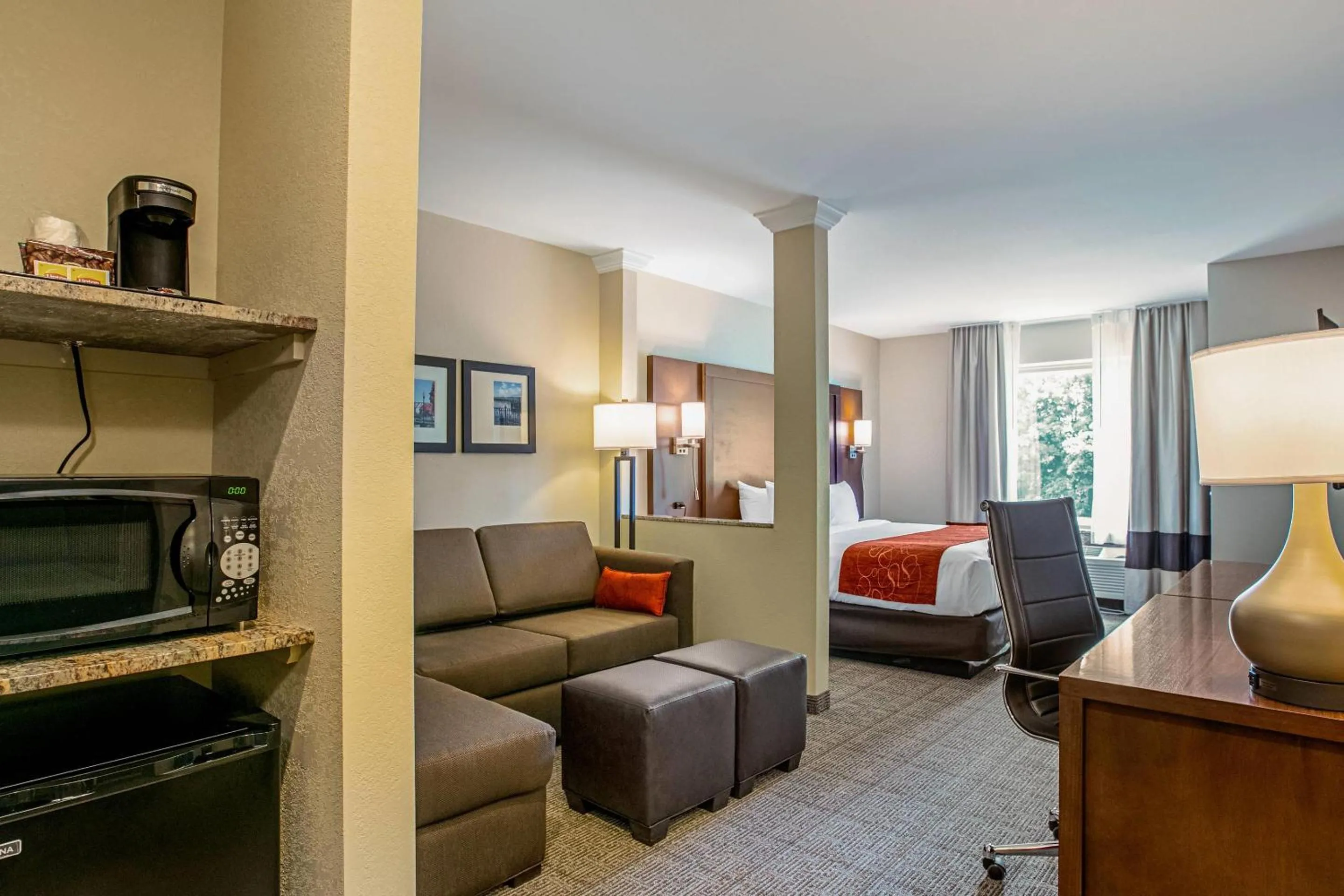 Bedroom in Comfort Suites Fishkill near Interstate 84