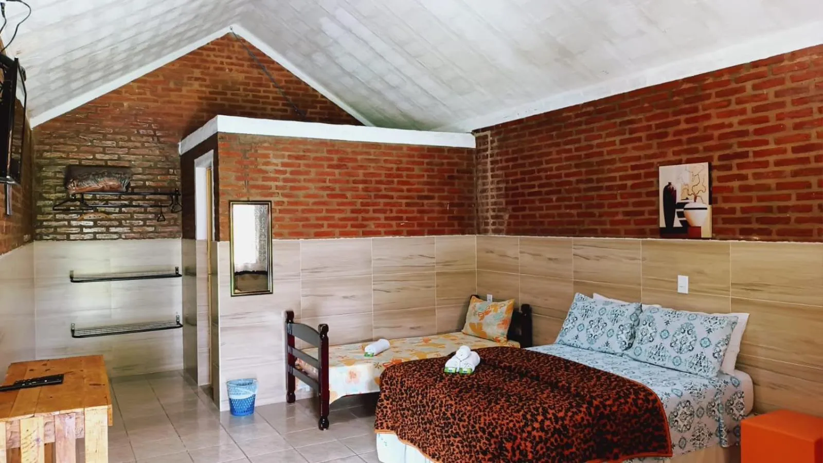 Triple Room with Lake View in Pousada & Pesca Esportiva Fazolin