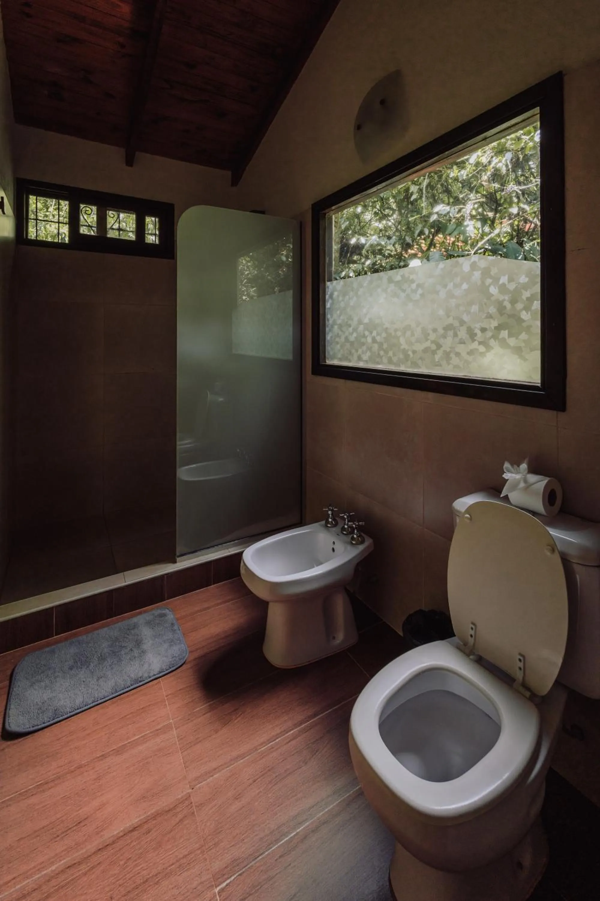 Toilet in Tierra Guaraní Lodge
