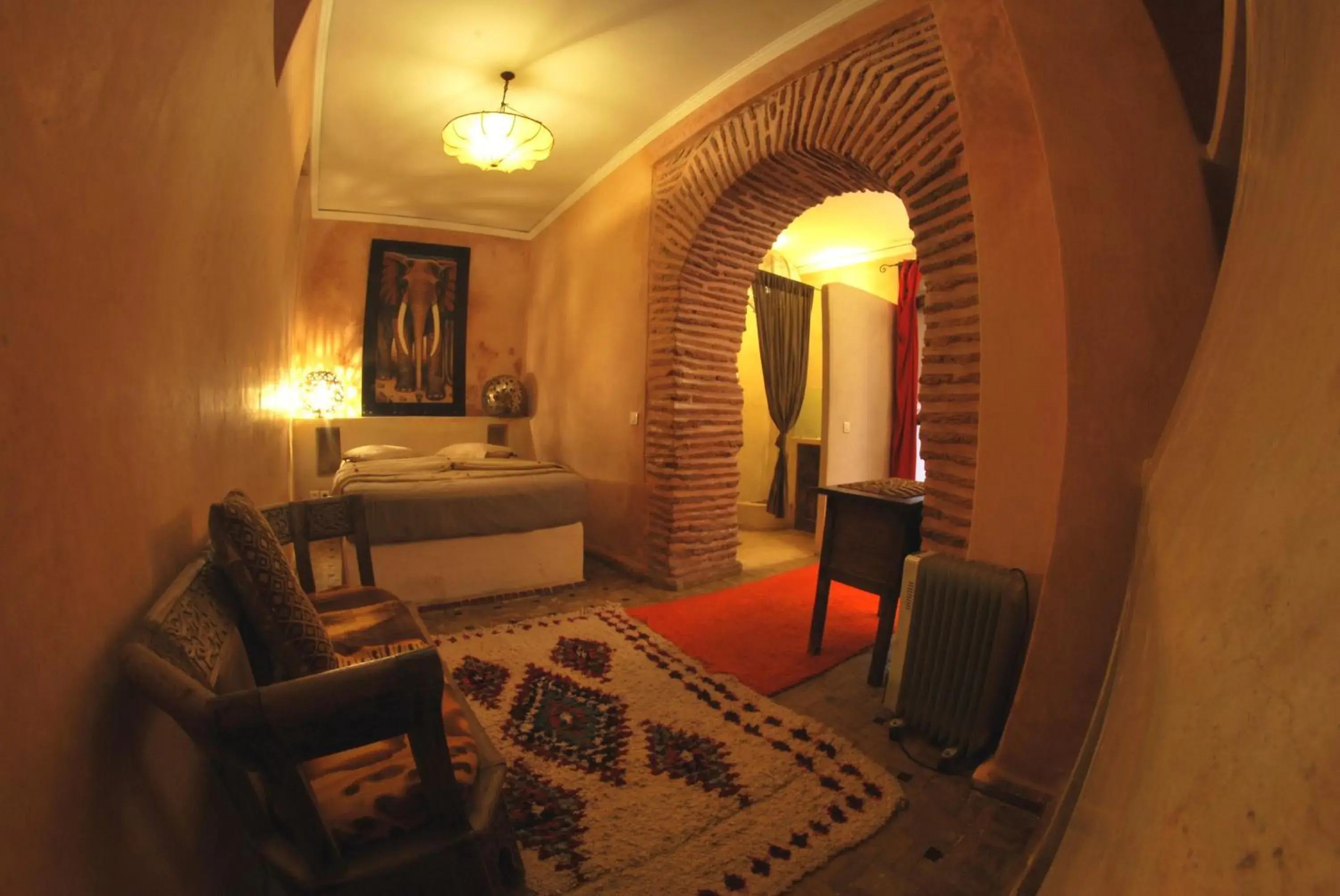 Kuba Double Room in Riad Bamileke Kuba Double Room in Riad Bamileke