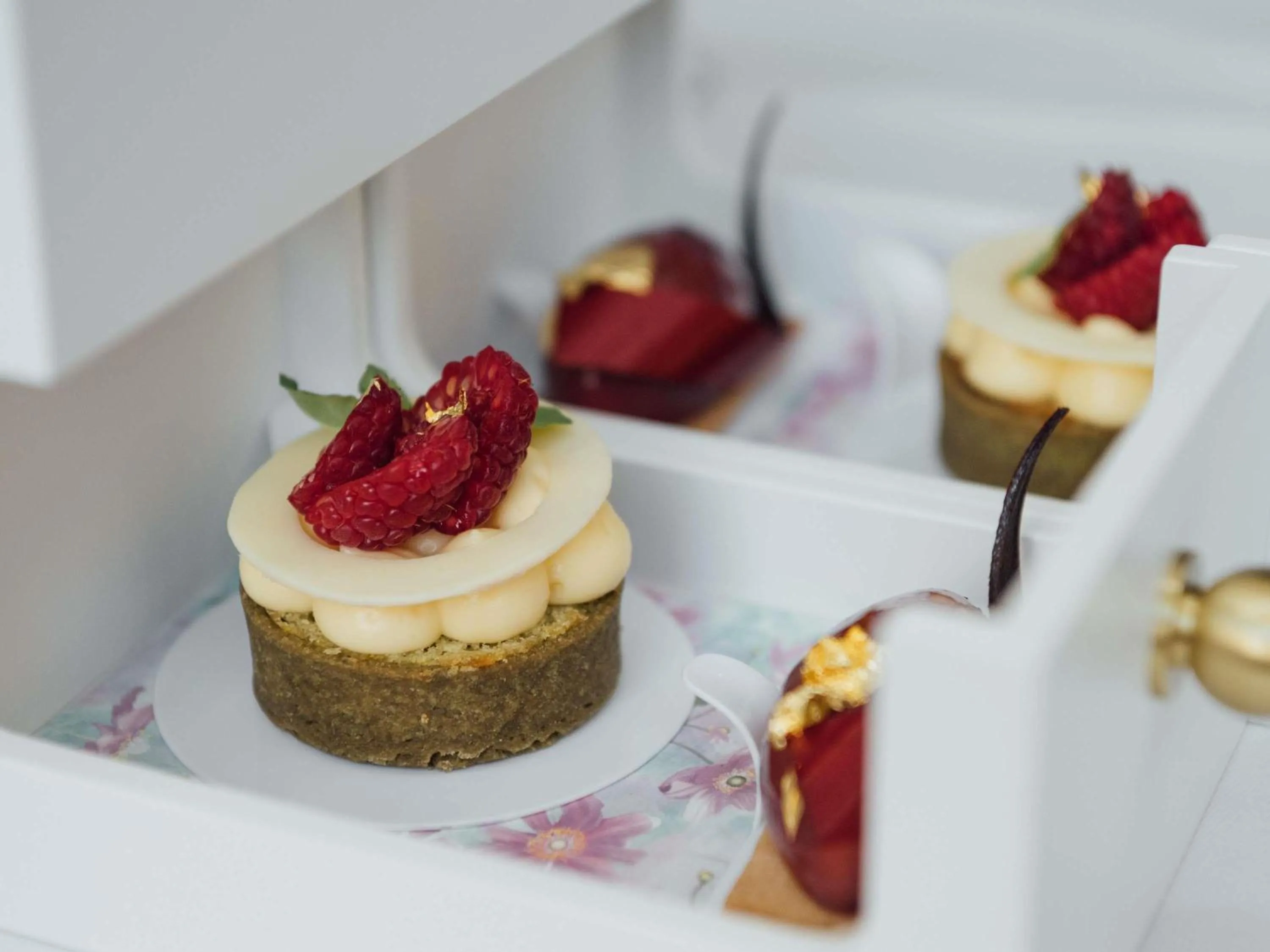 Restaurant/places to eat in Sofitel London Heathrow