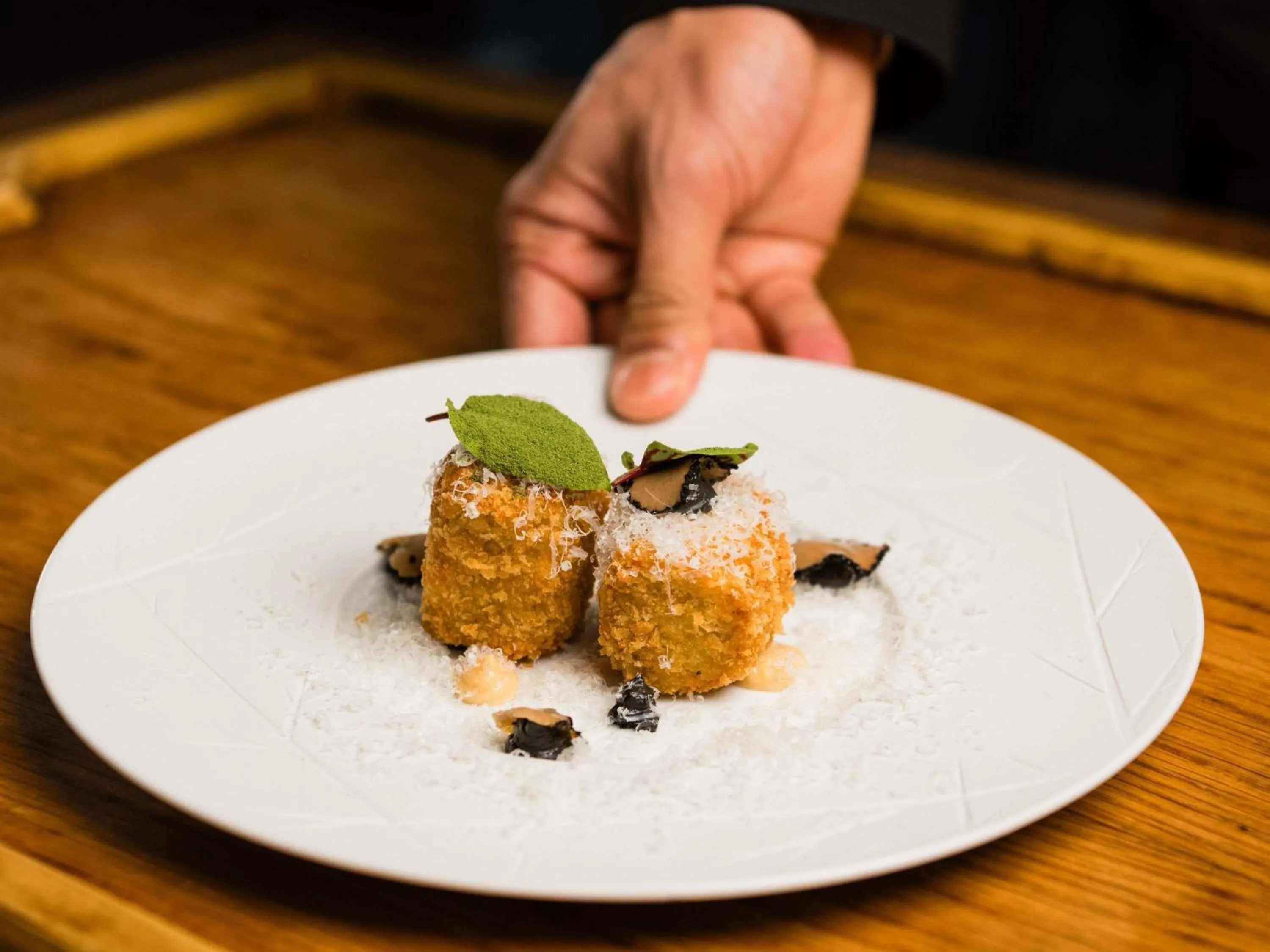 Restaurant/places to eat in Sofitel London Heathrow