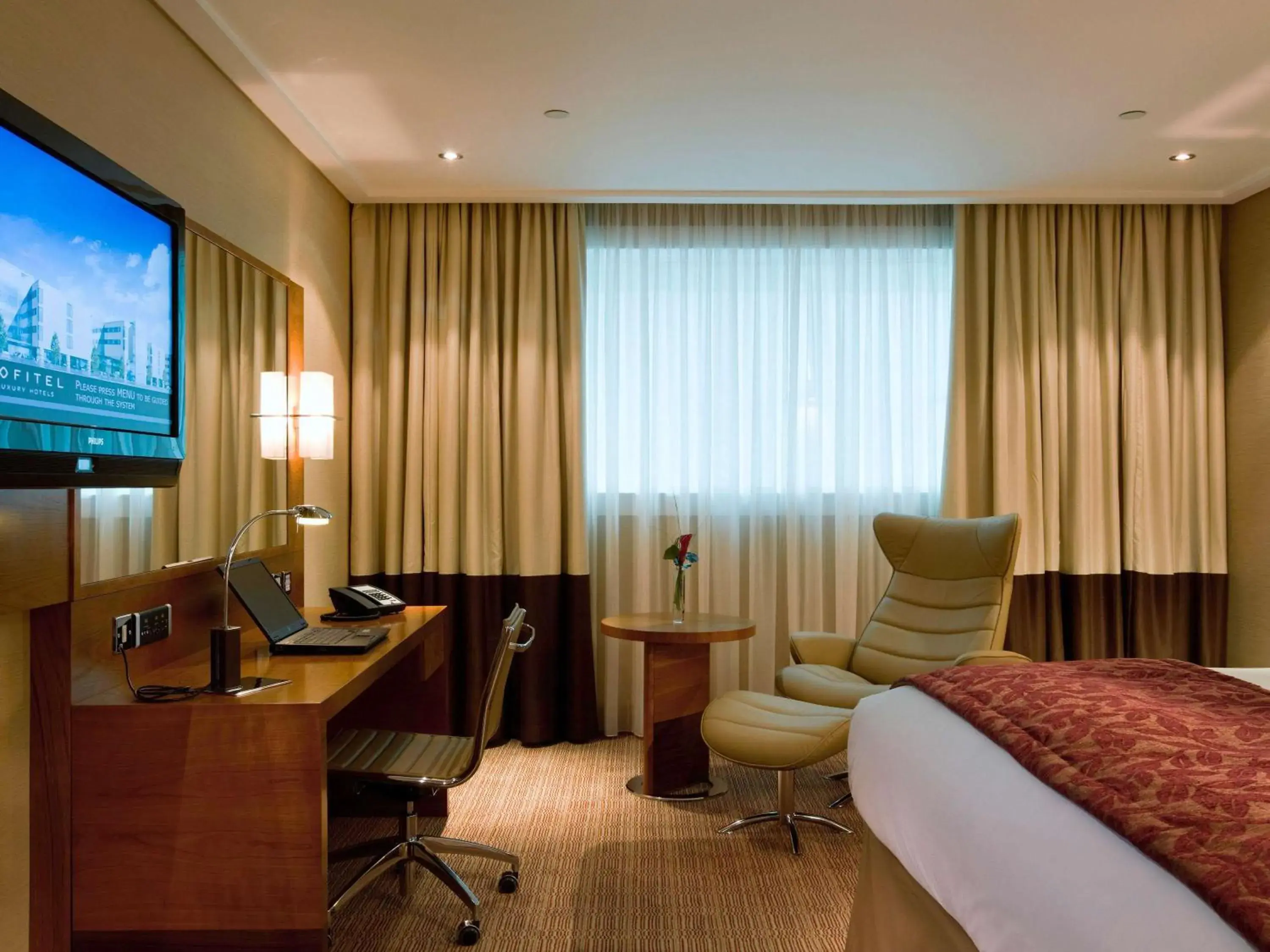 Bedroom, Bed in Sofitel London Heathrow Bedroom, Bed in Sofitel London Heathrow