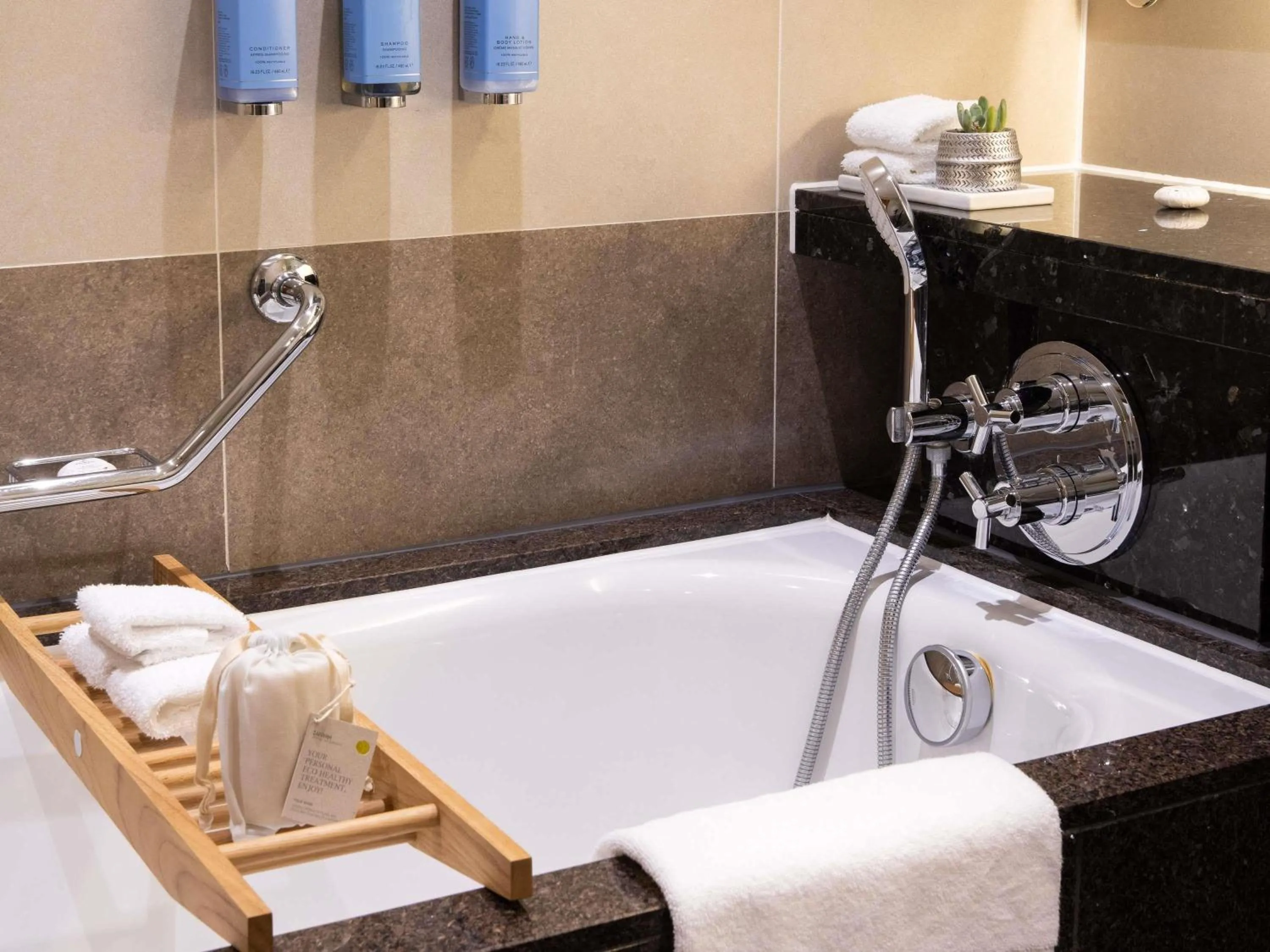 Bedroom in Sofitel London Heathrow