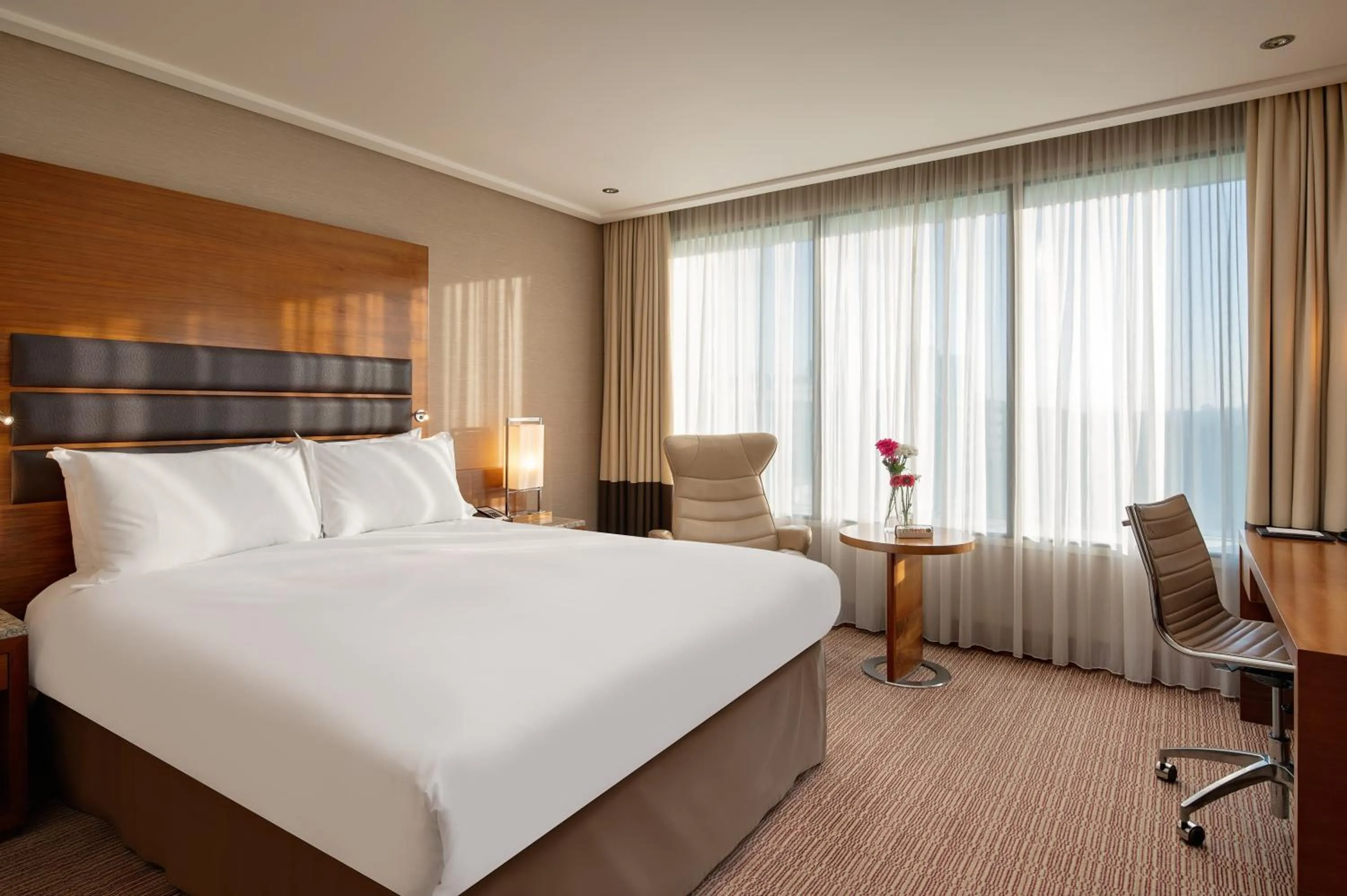 Bedroom, Bed in Sofitel London Heathrow