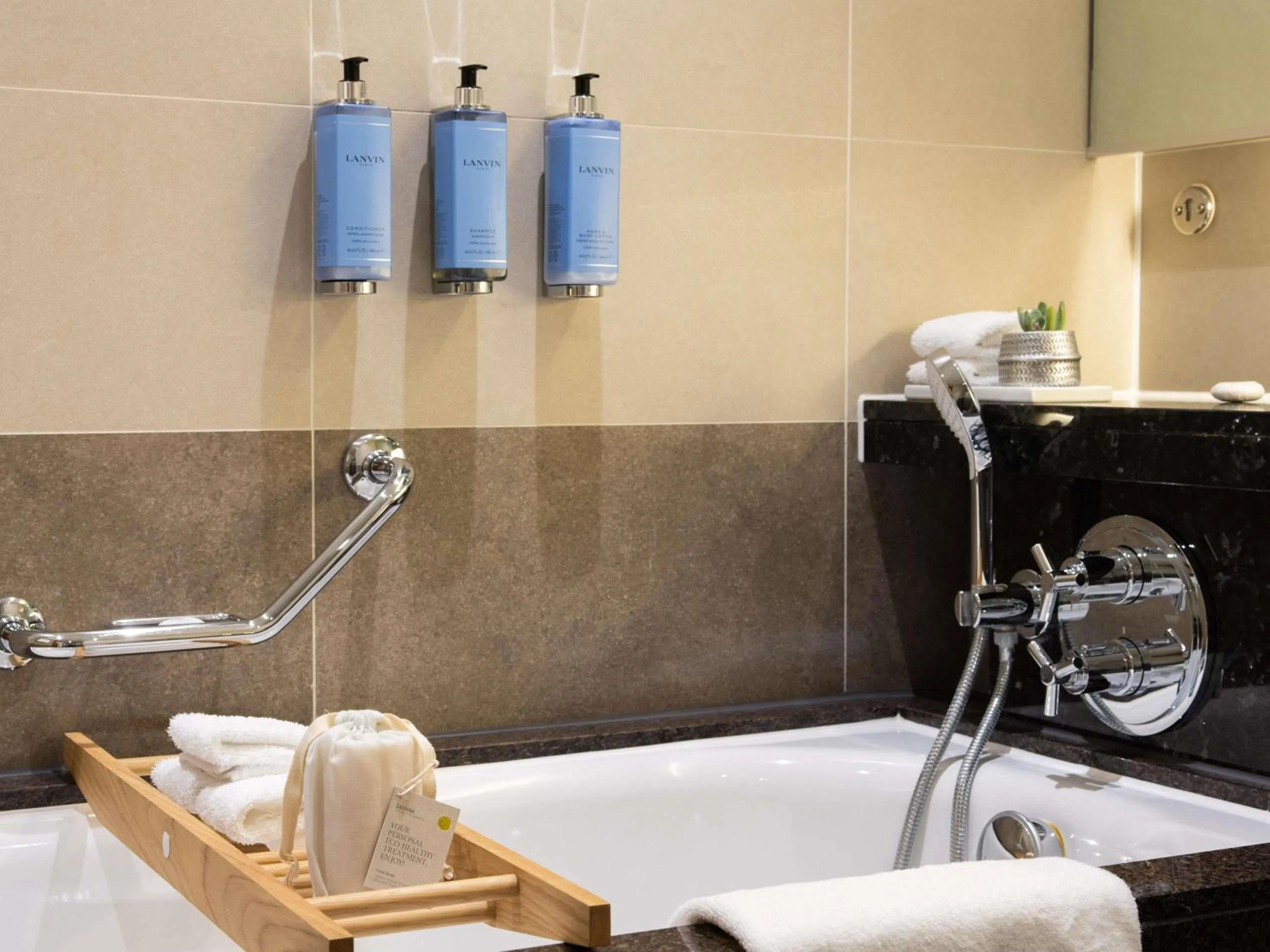 Bedroom in Sofitel London Heathrow