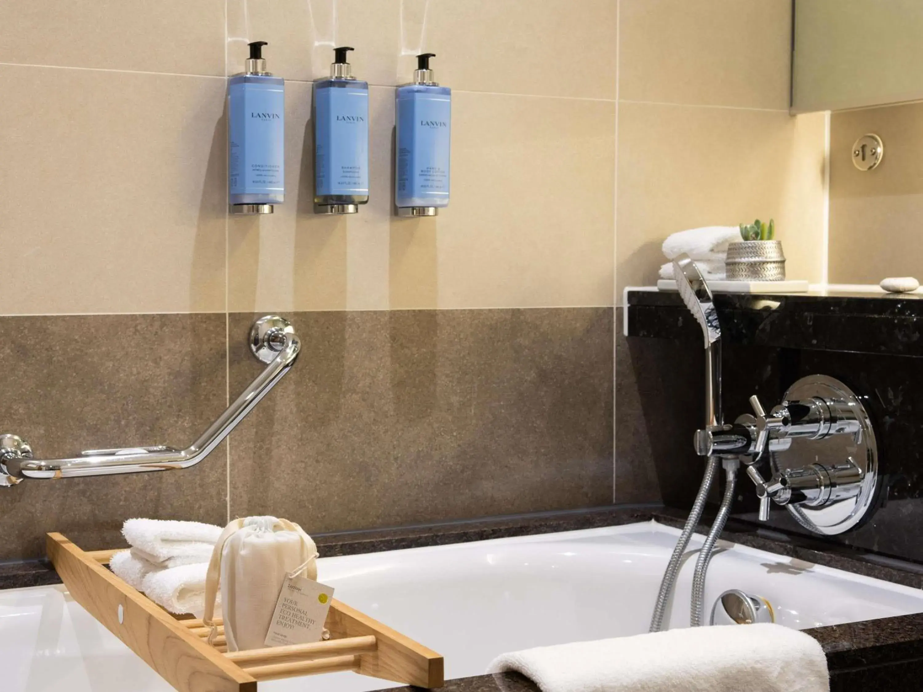 Bedroom in Sofitel London Heathrow Bedroom in Sofitel London Heathrow