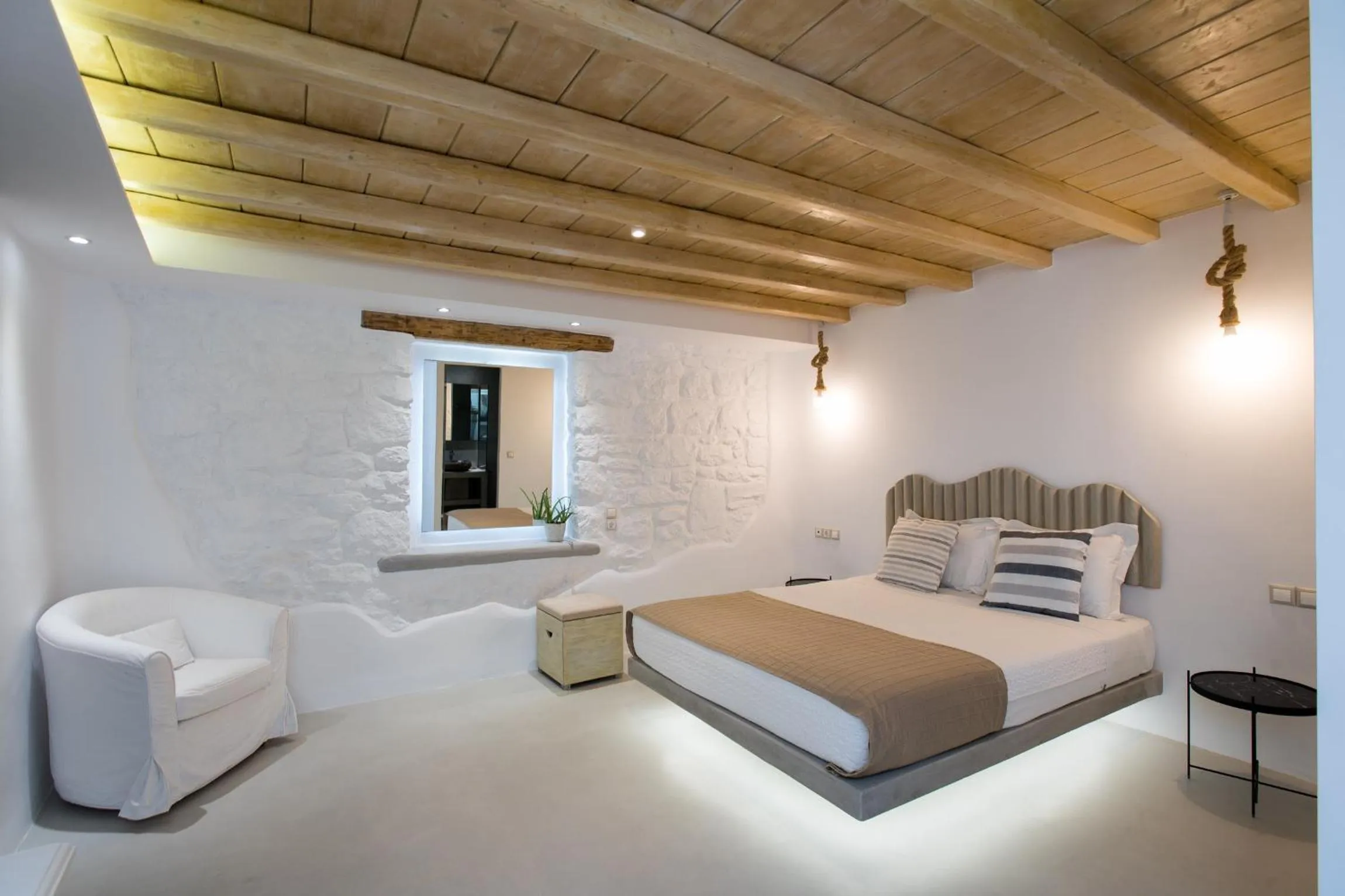 Bed in Mykonos Village