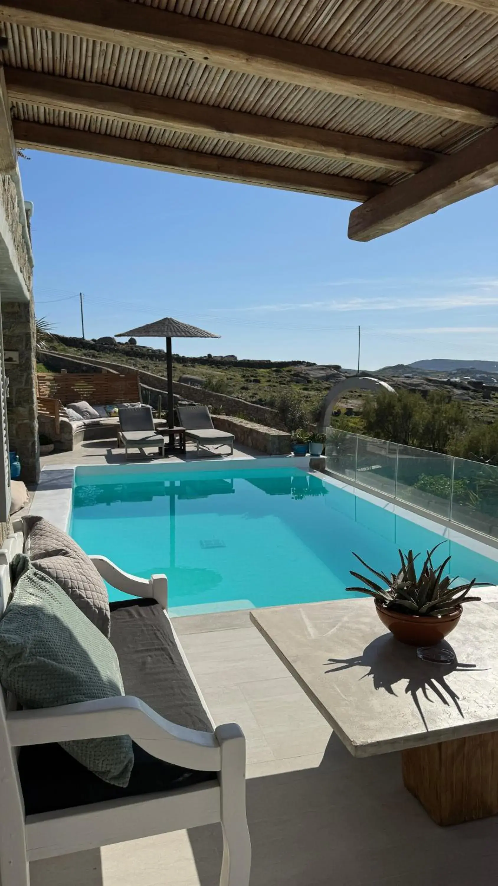 Deluxe Apartment with Shared Outdoor Pool in Mykonos Village Deluxe Apartment with Shared Outdoor Pool in Mykonos Village