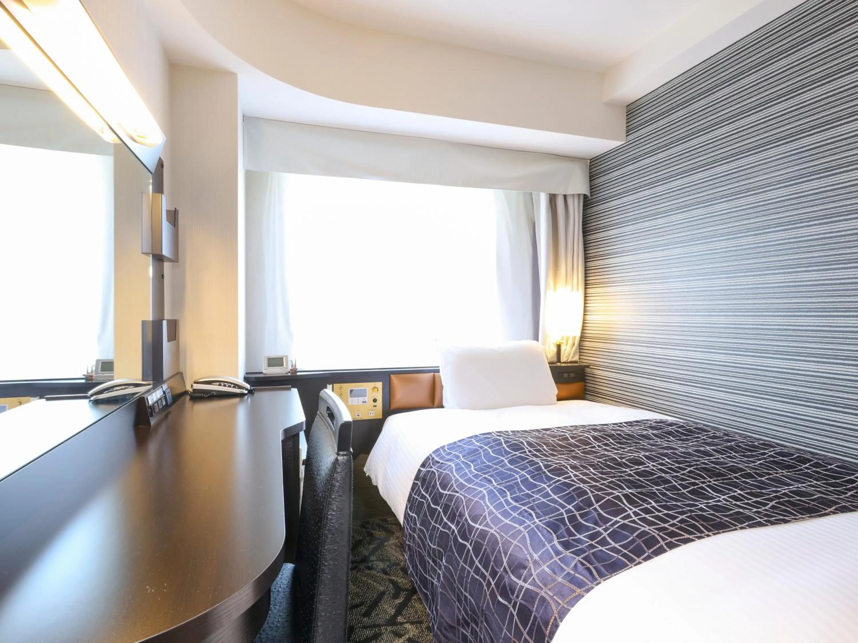 Photo of the whole room, Bed in APA Hotel Keisei Narita Ekimae