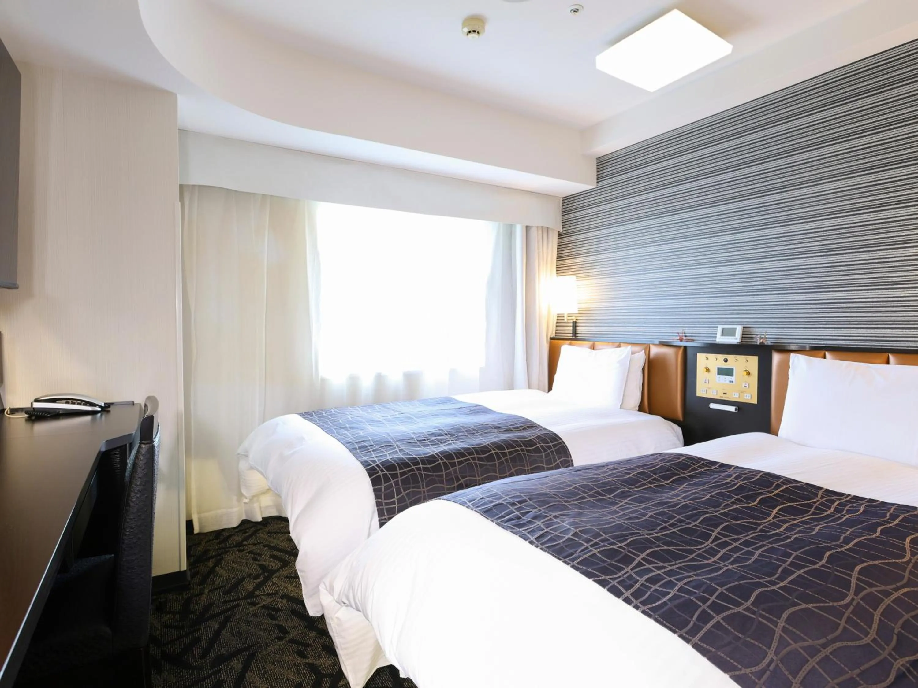 Photo of the whole room, Bed in APA Hotel Keisei Narita Ekimae