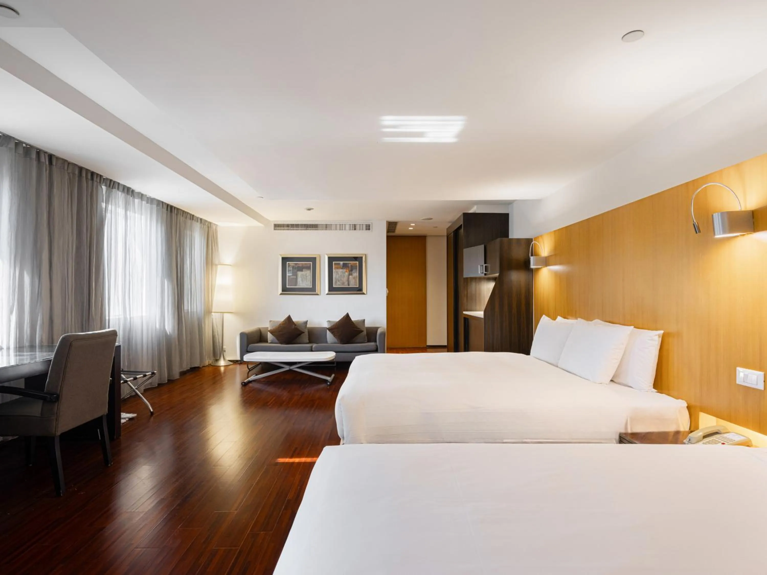 Photo of the whole room, Bed in Tempus Hotel