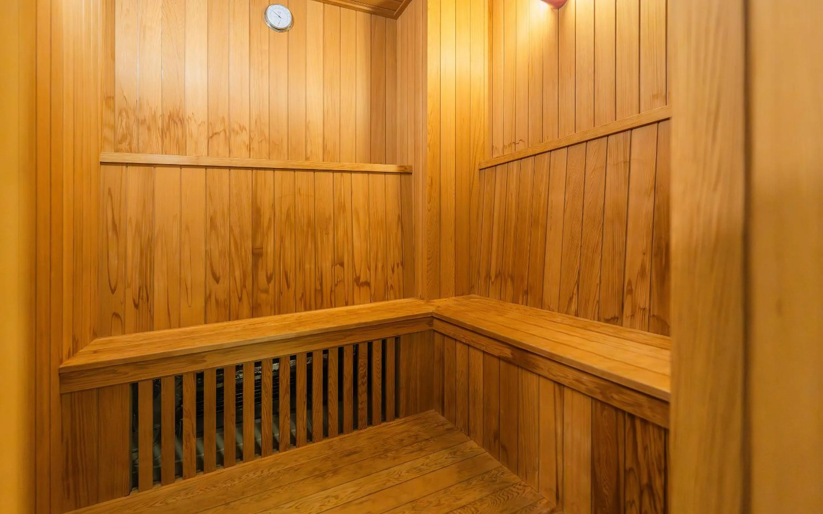 Toilet in Tempus Hotel