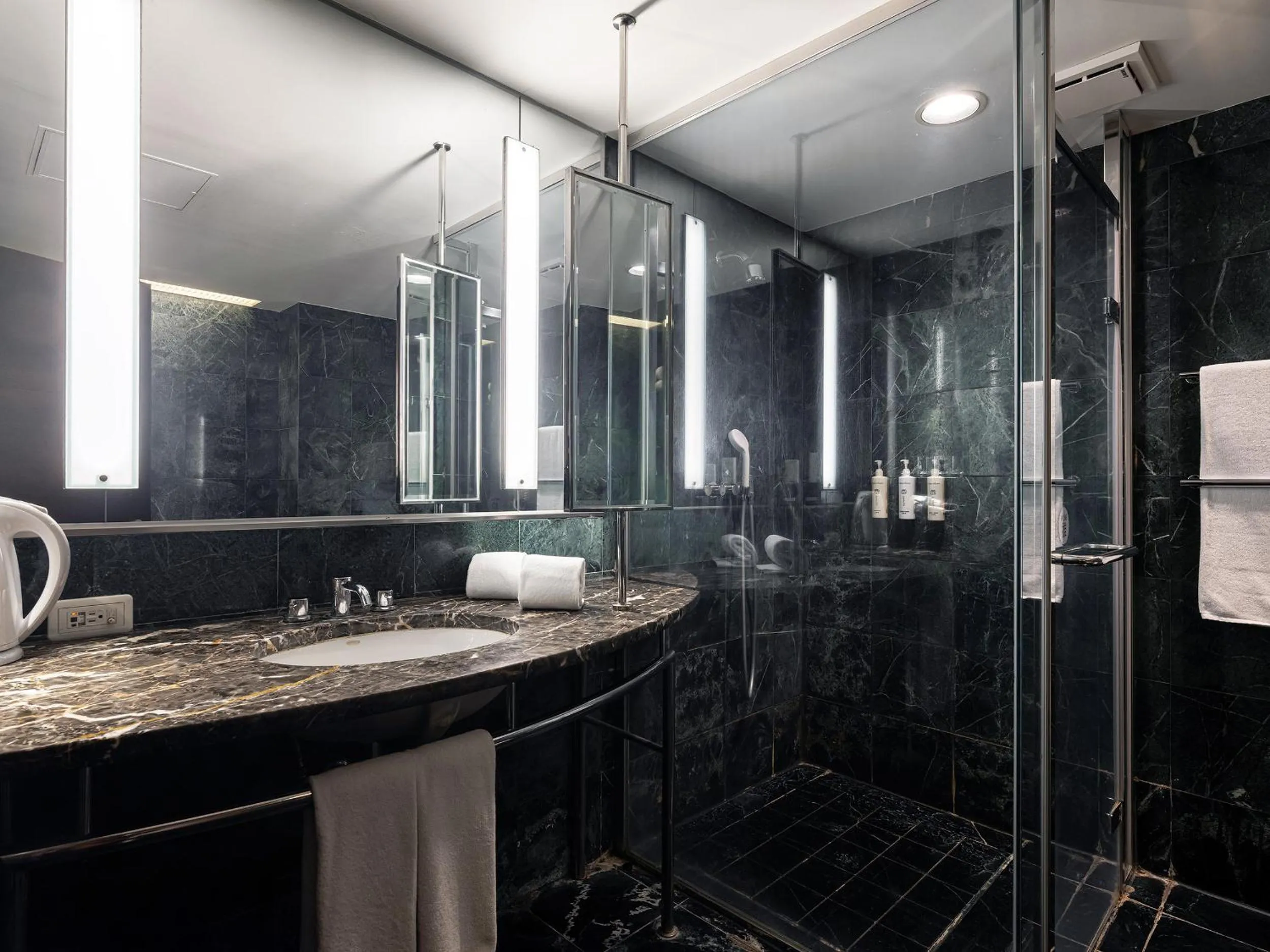 Shower in Tempus Hotel