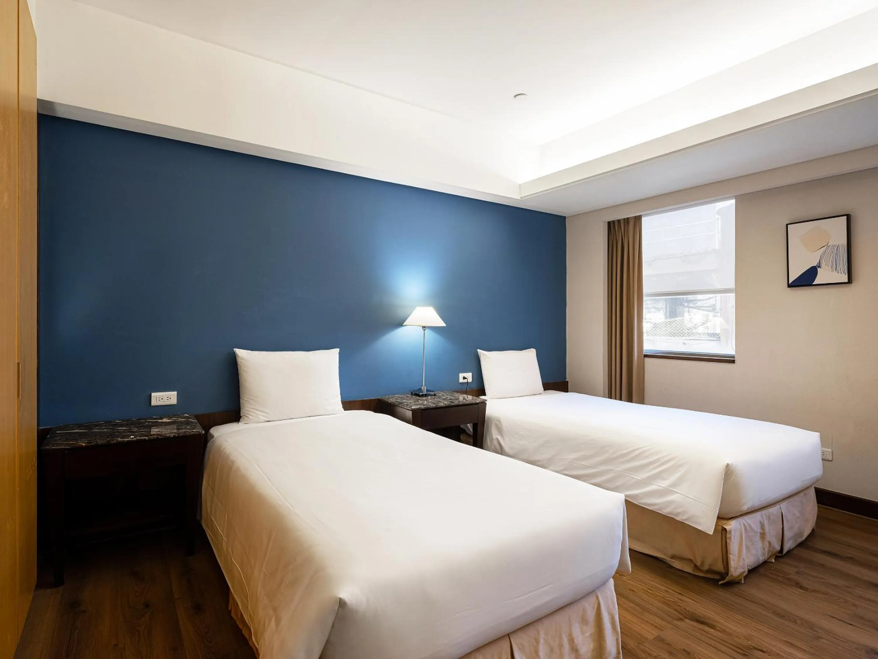 City view, Bed in Tempus Hotel