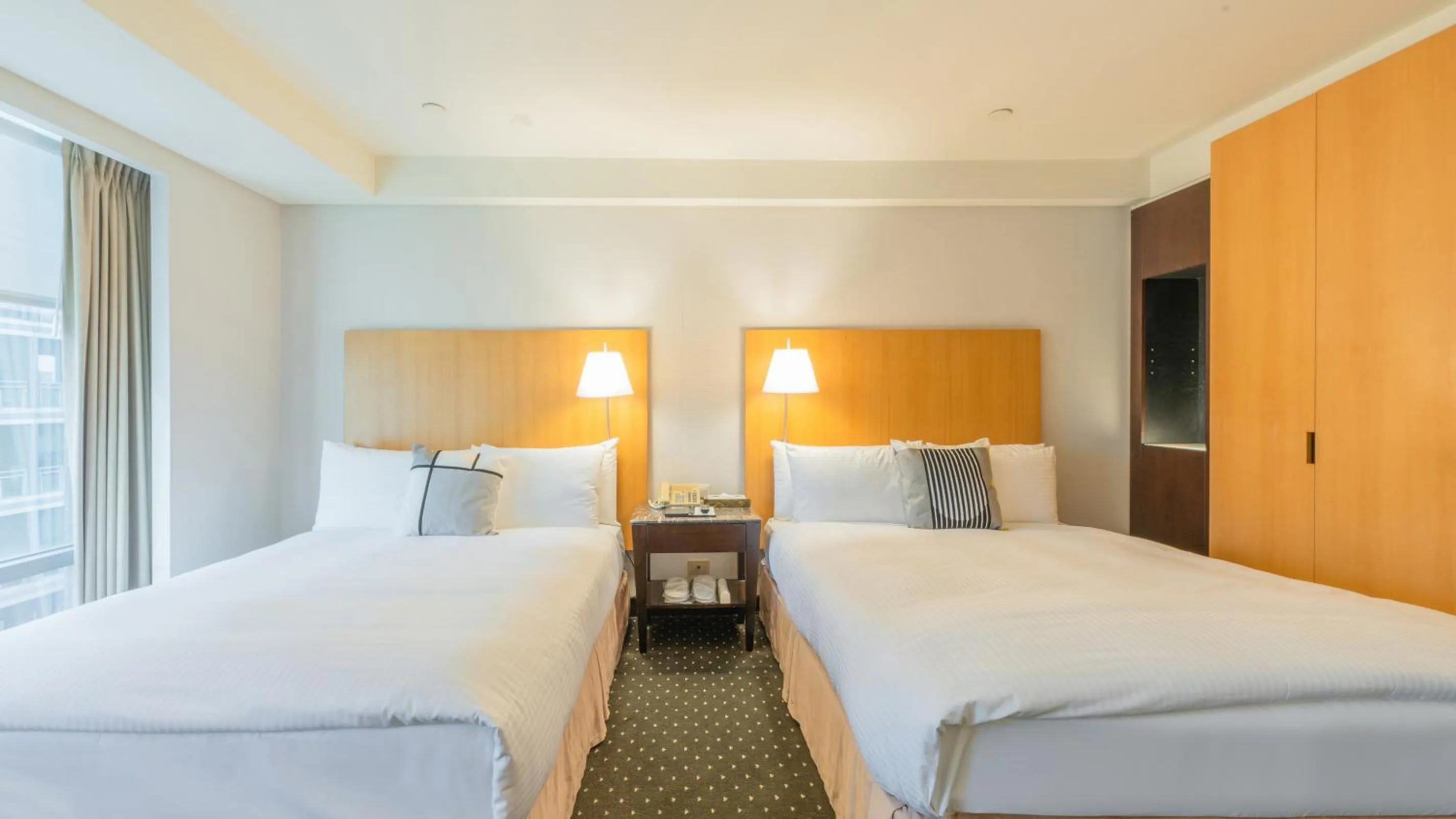 bunk bed, Bed in Tempus Hotel