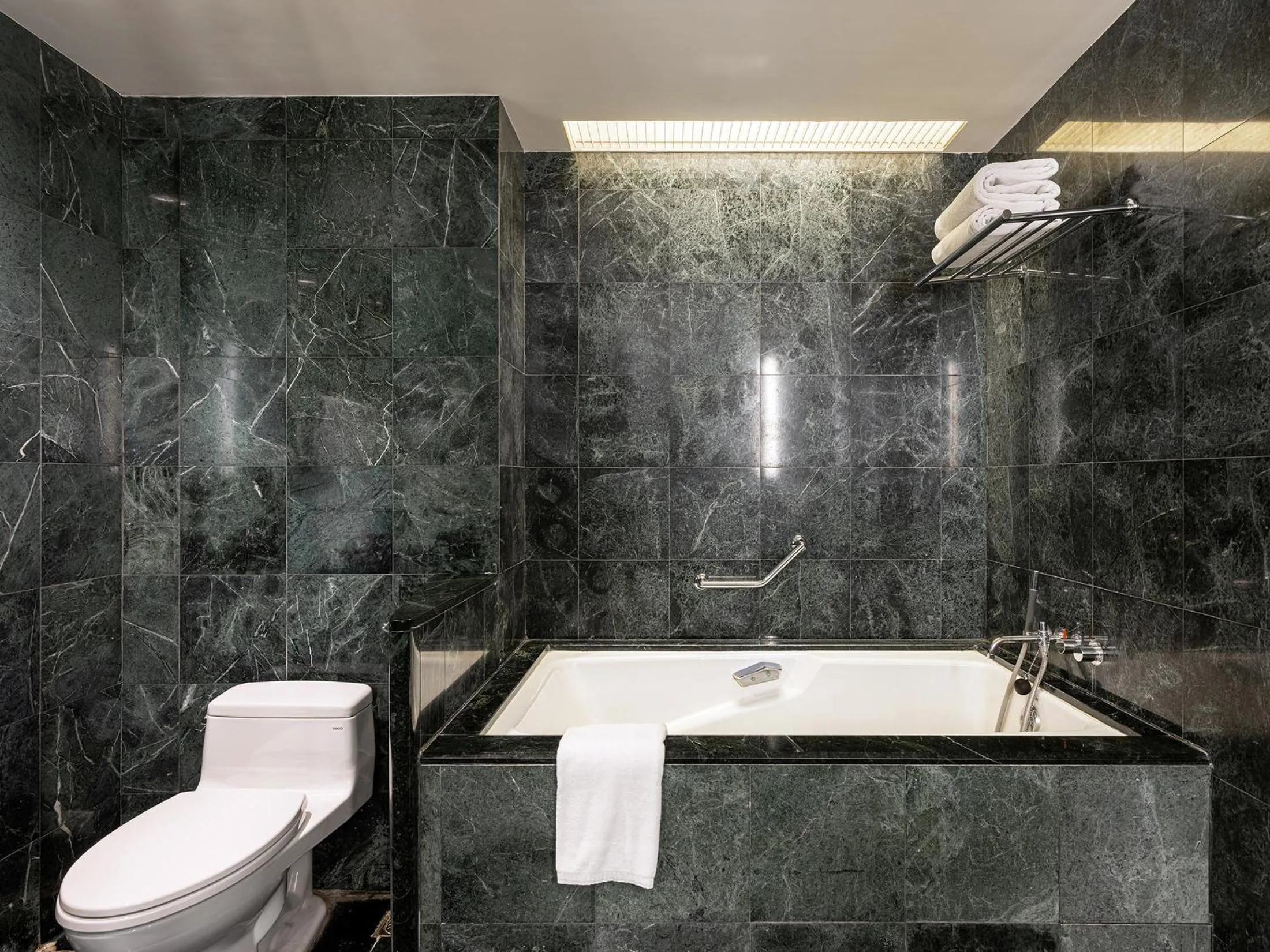 Shower in Tempus Hotel