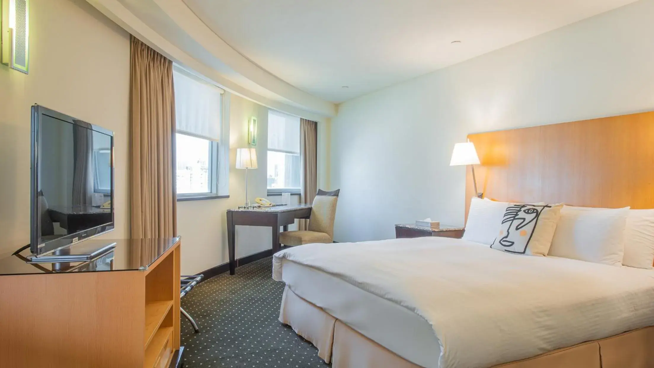 City view, Bed in Tempus Hotel City view, Bed in Tempus Hotel