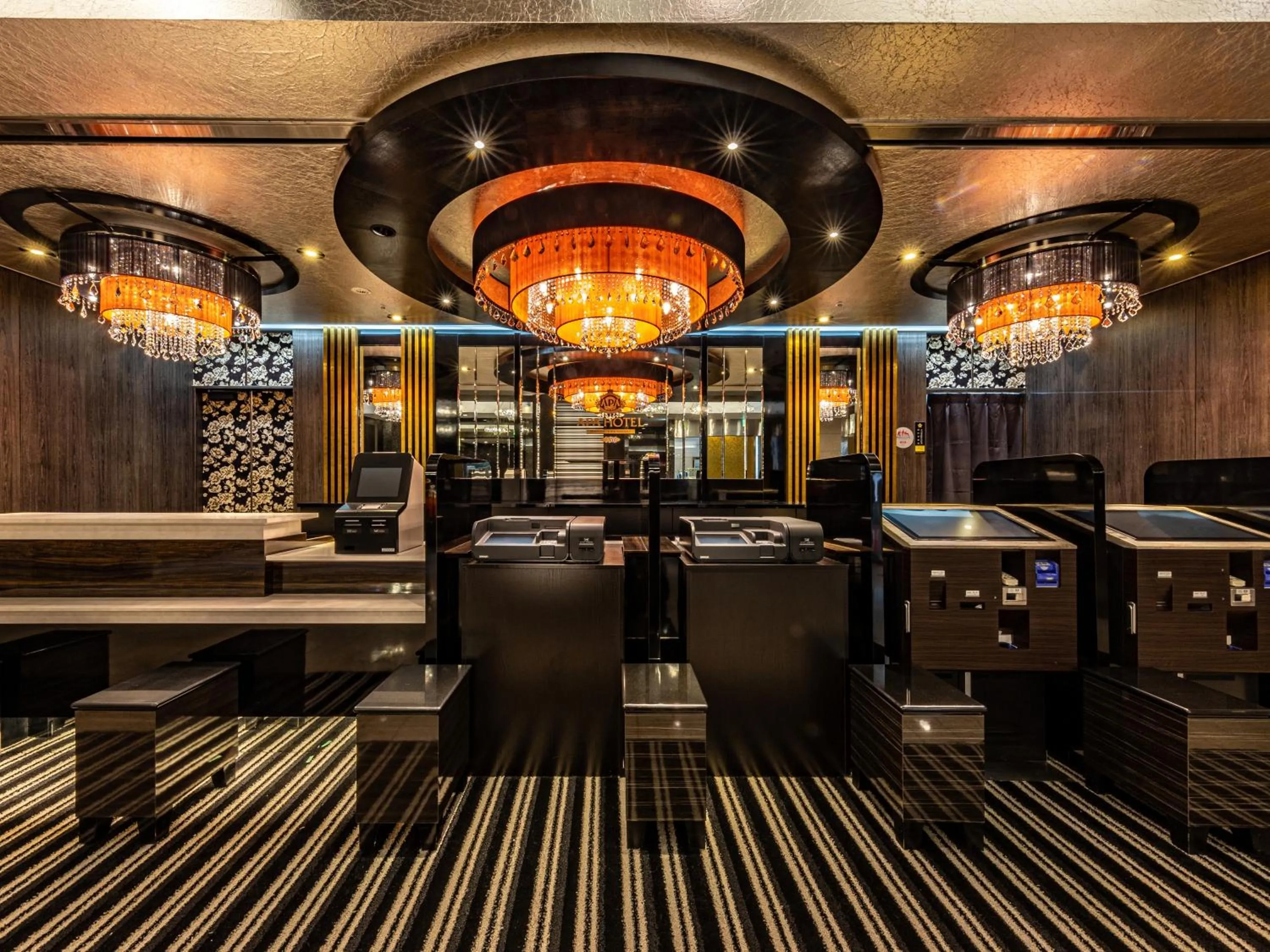 Lobby or reception in APA Hotel Kyoto Eki Horikawadori