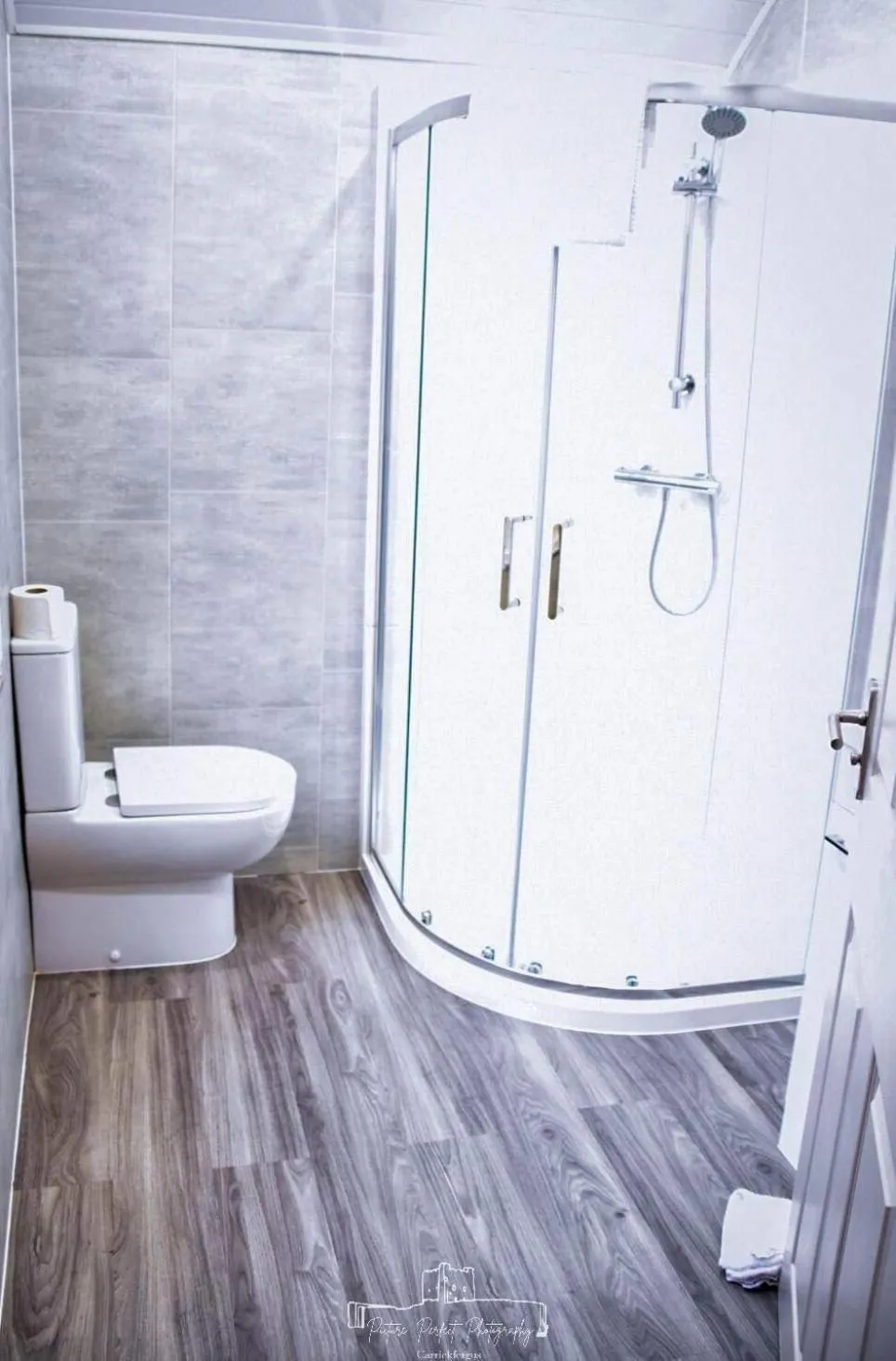 Bathroom in Dobbins Inn