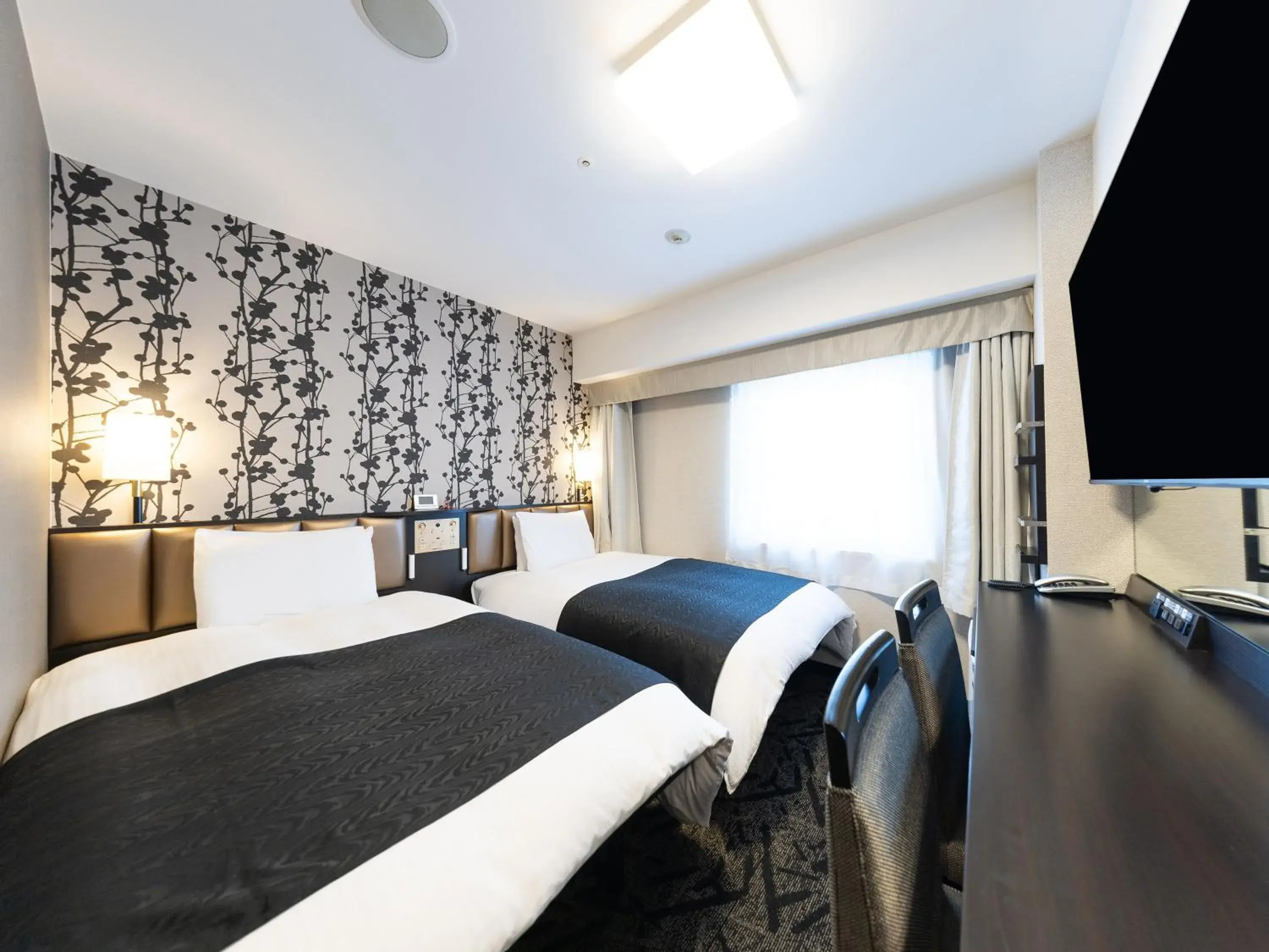 Photo of the whole room, Bed in APA Hotel Tennoji Ekimae Photo of the whole room, Bed in APA Hotel Tennoji Ekimae