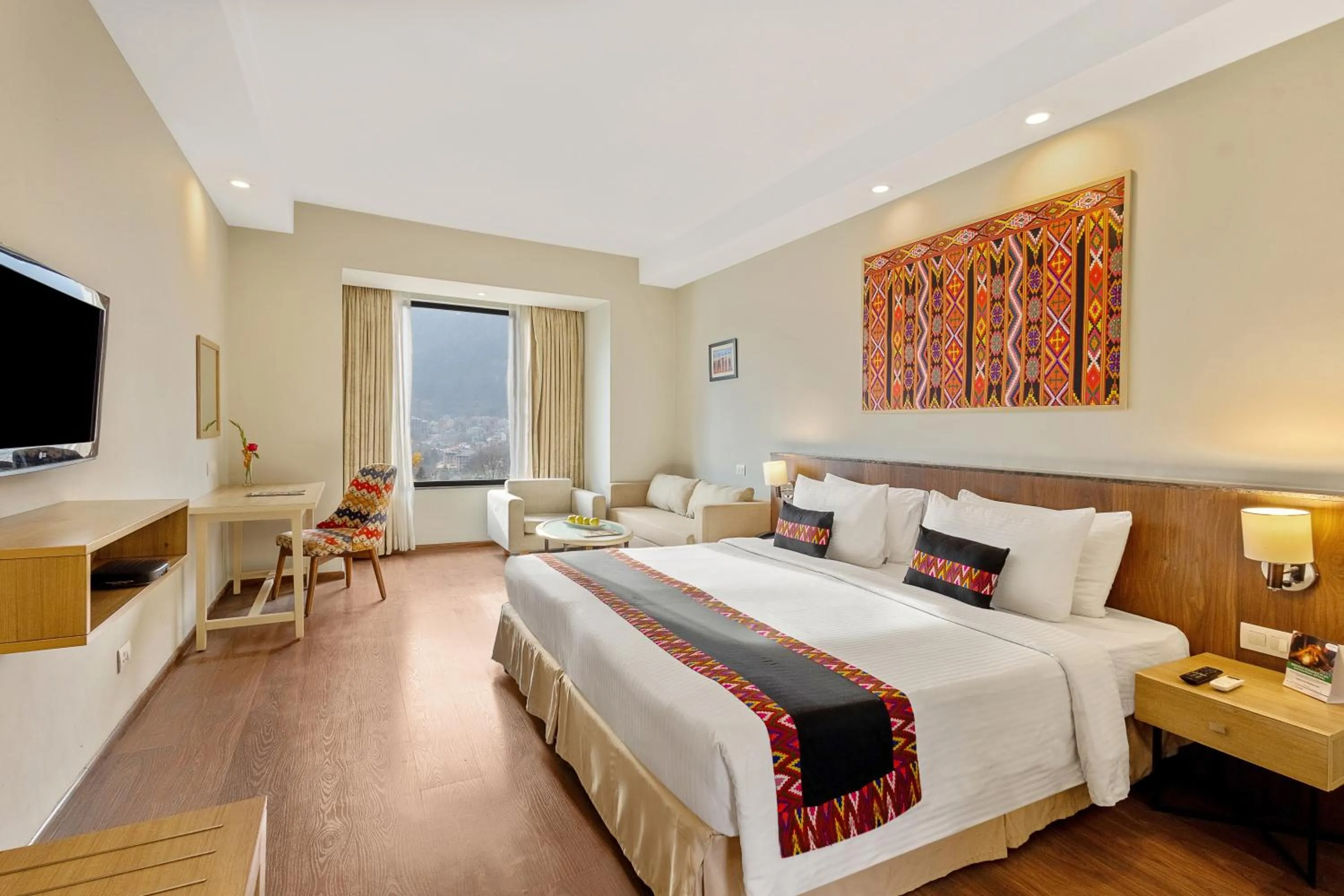Photo of the whole room, Bed in Sterling Manali