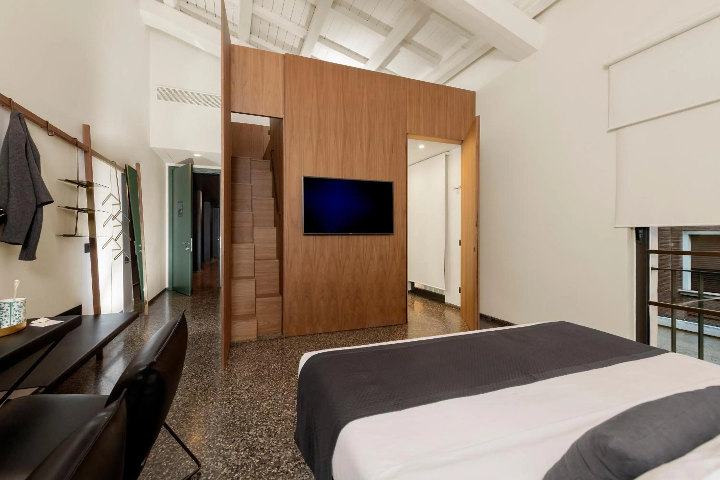 Photo of the whole room, Bed in Hotel Royal Bissolati