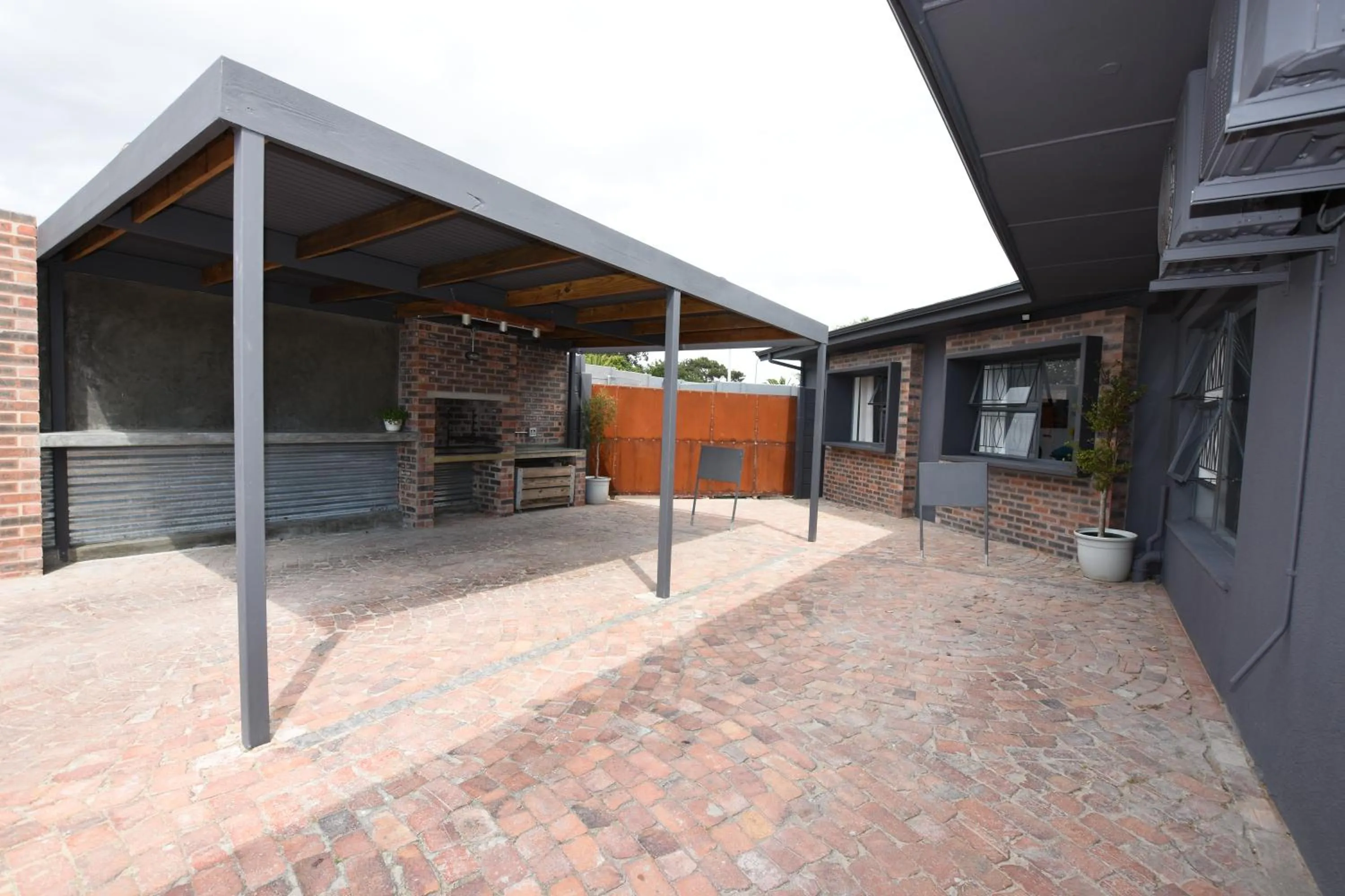 Parking in OnQ Accommodation