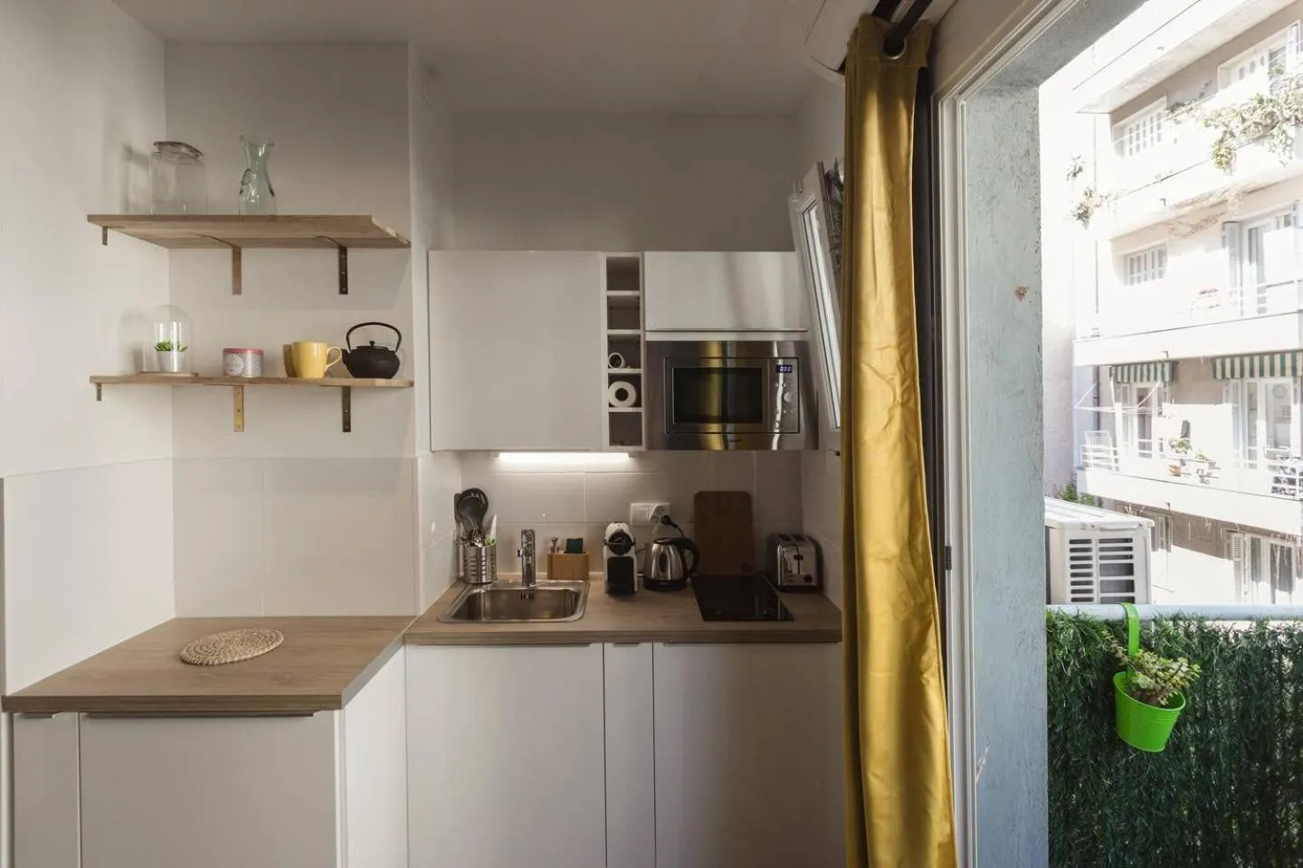 Kitchen or kitchenette in Nicelidays - Le Berlioz - city central - 7min from beaches